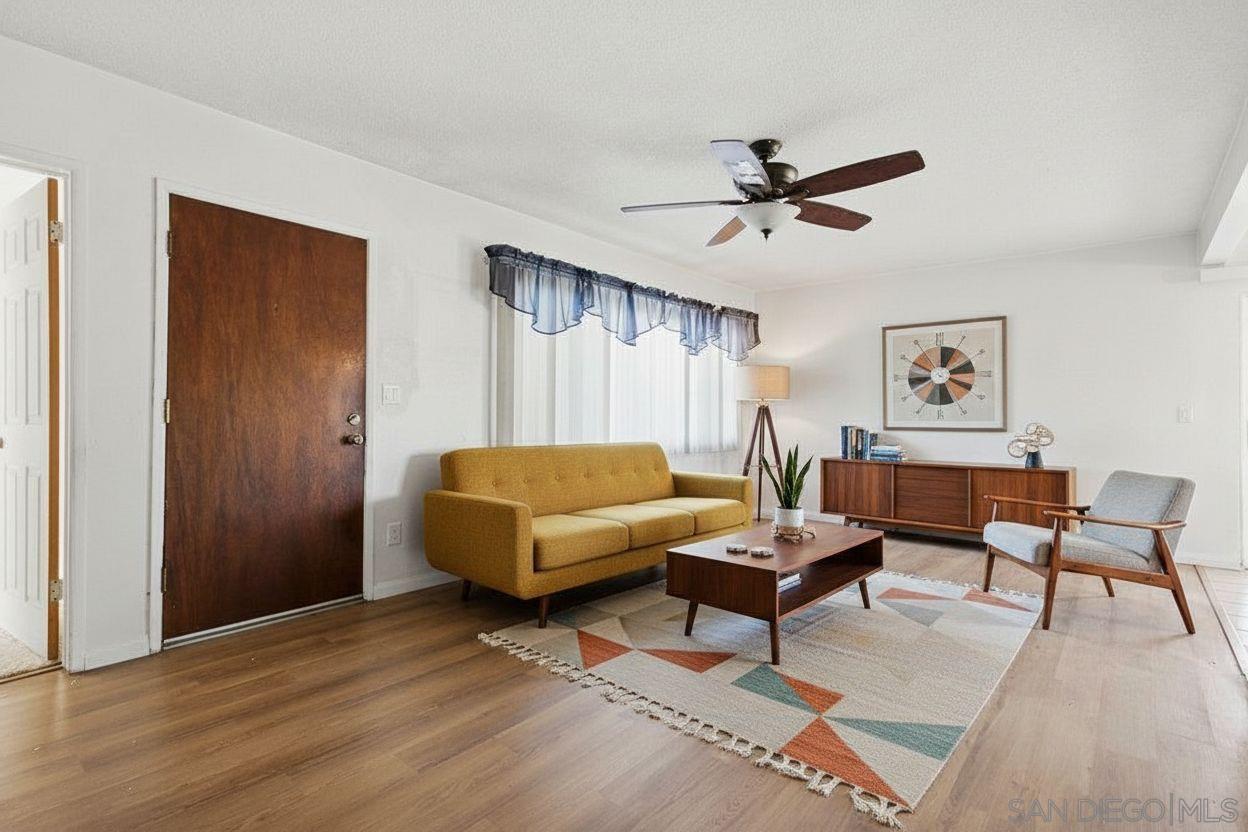 Detail Gallery Image 4 of 24 For 1015  Cedar Brook, Escondido,  CA 92025 - 3 Beds | 1 Baths