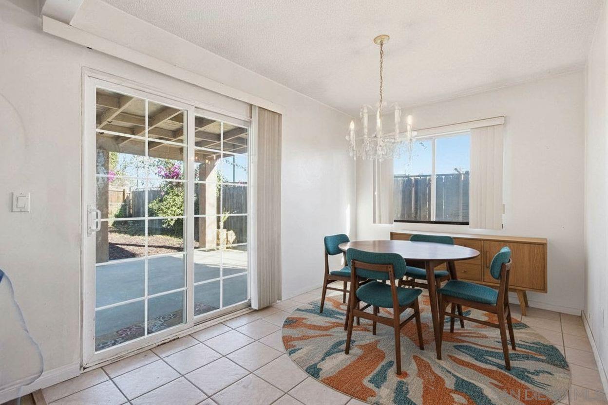 Detail Gallery Image 8 of 24 For 1015  Cedar Brook, Escondido,  CA 92025 - 3 Beds | 1 Baths