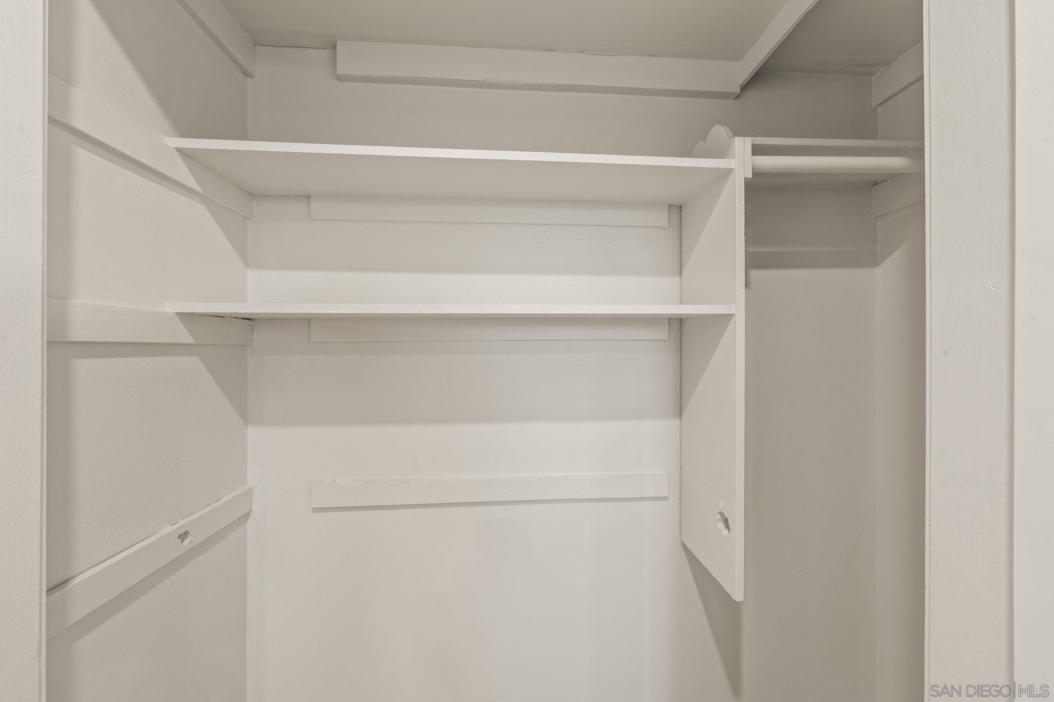 Detail Gallery Image 17 of 31 For 4356  Clairemont Dr, San Diego,  CA 92117 - 2 Beds | 1 Baths