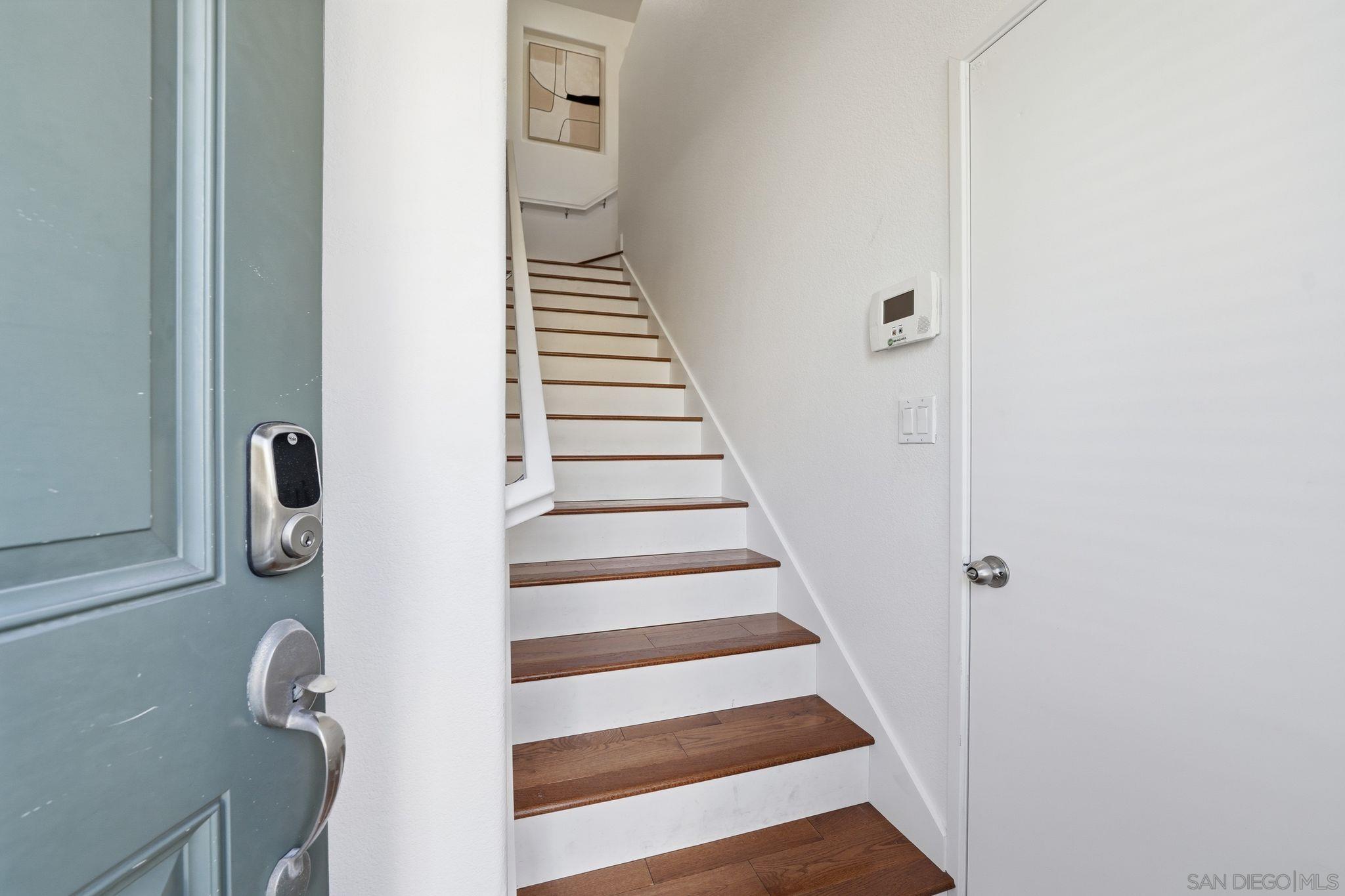 Detail Gallery Image 2 of 43 For 1453  Levant Ln  #1,  Chula Vista,  CA 91913 - 2 Beds | 2 Baths