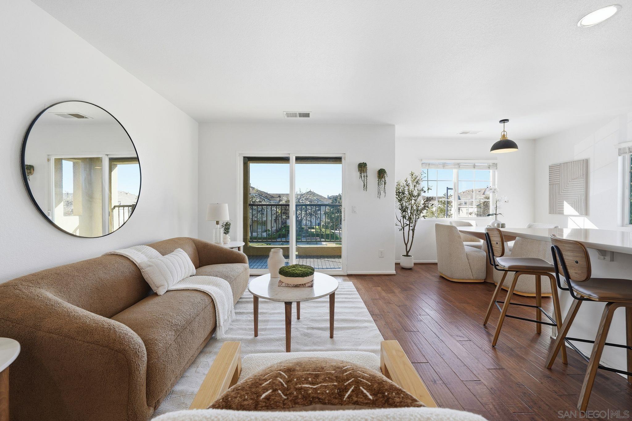 Detail Gallery Image 17 of 43 For 1453  Levant Ln  #1,  Chula Vista,  CA 91913 - 2 Beds | 2 Baths