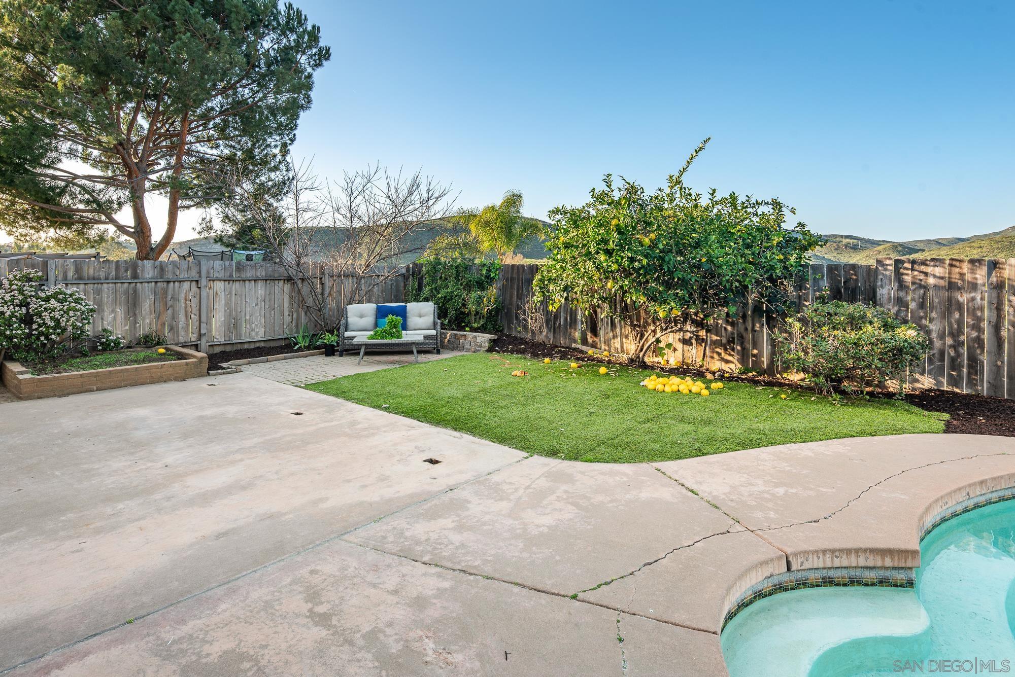 Detail Gallery Image 40 of 46 For 6868  Deer Hollow, San Diego,  CA 92120 - 4 Beds | 2/1 Baths