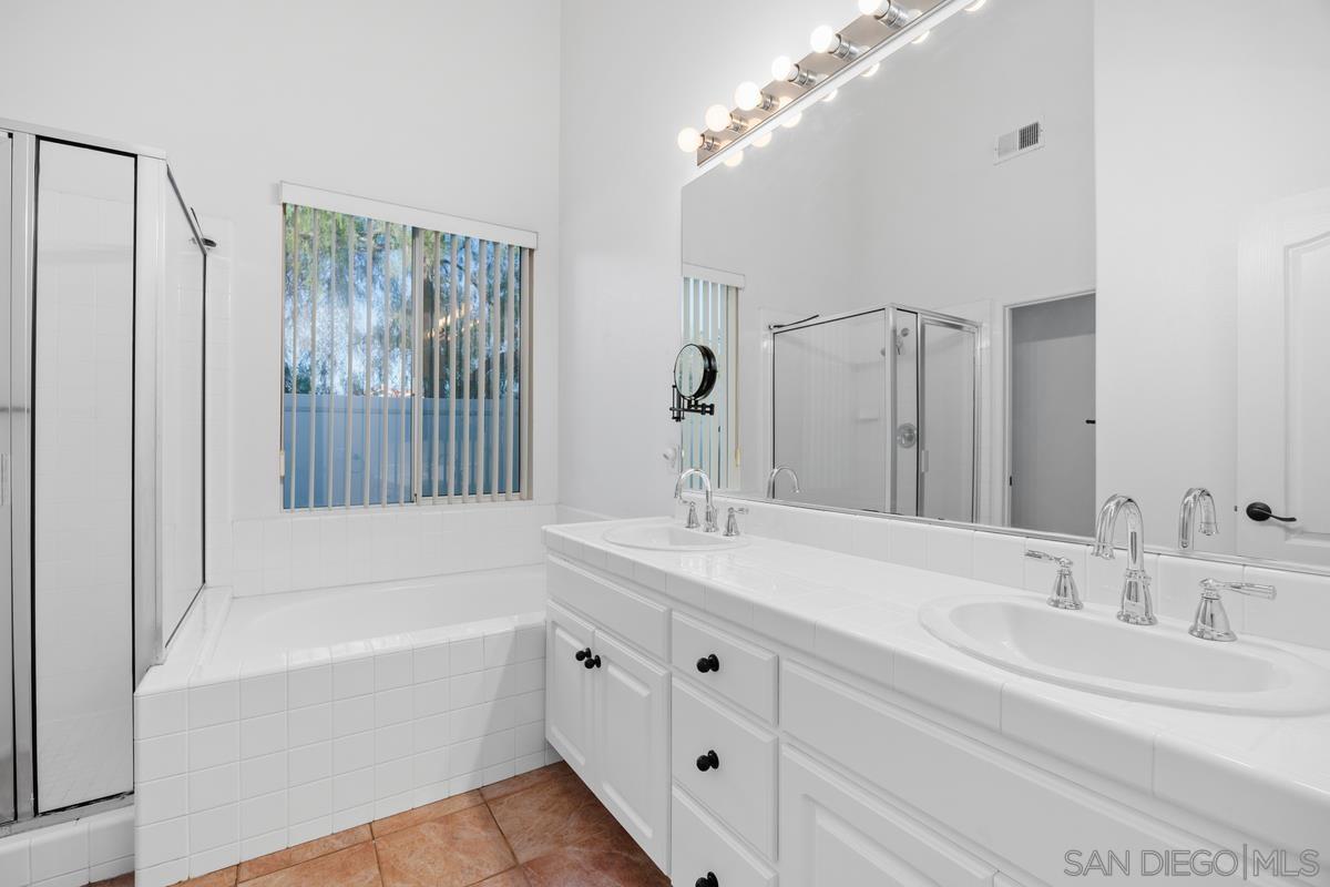 Detail Gallery Image 17 of 27 For 3643  Merced Dr., Oceanside,  CA 92056 - 3 Beds | 2/1 Baths