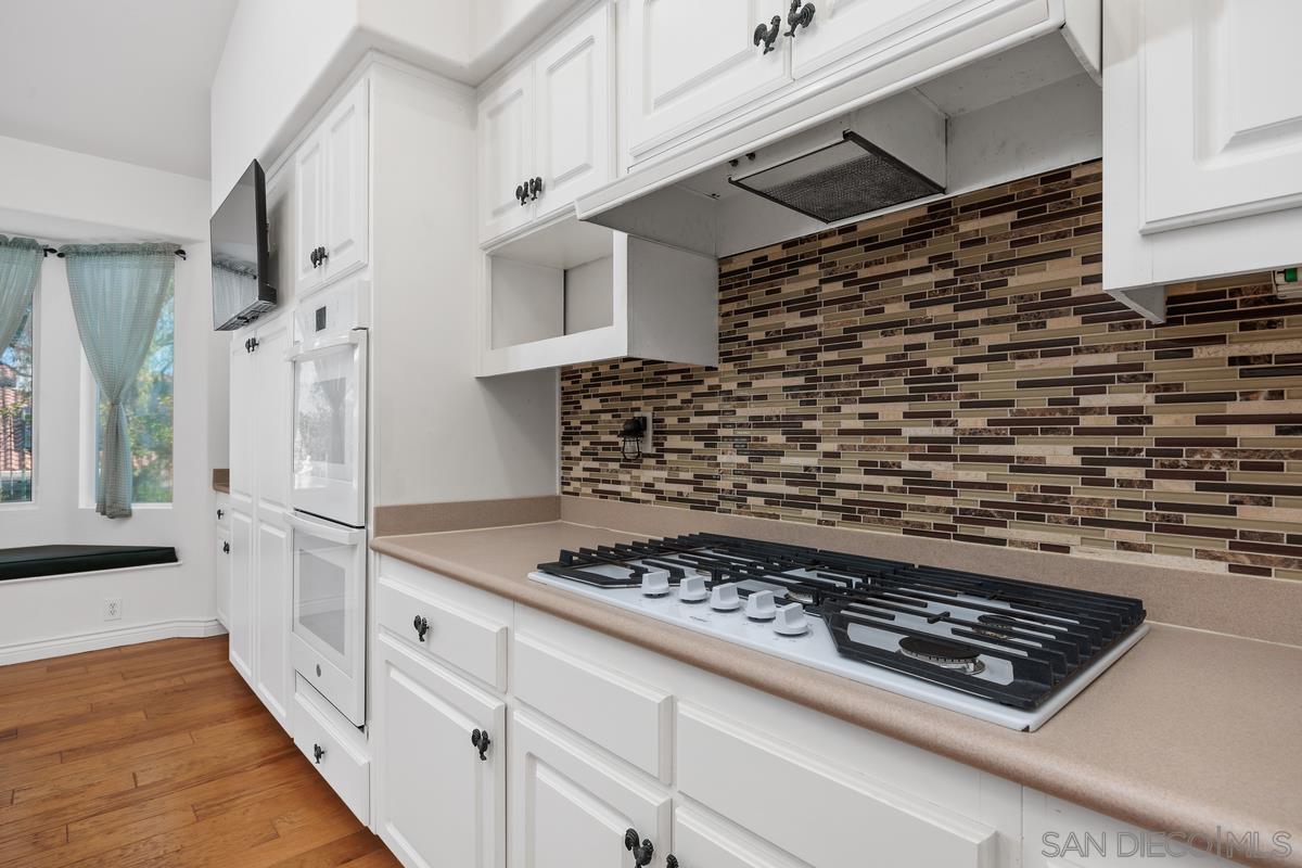 Detail Gallery Image 10 of 27 For 3643  Merced Dr., Oceanside,  CA 92056 - 3 Beds | 2/1 Baths