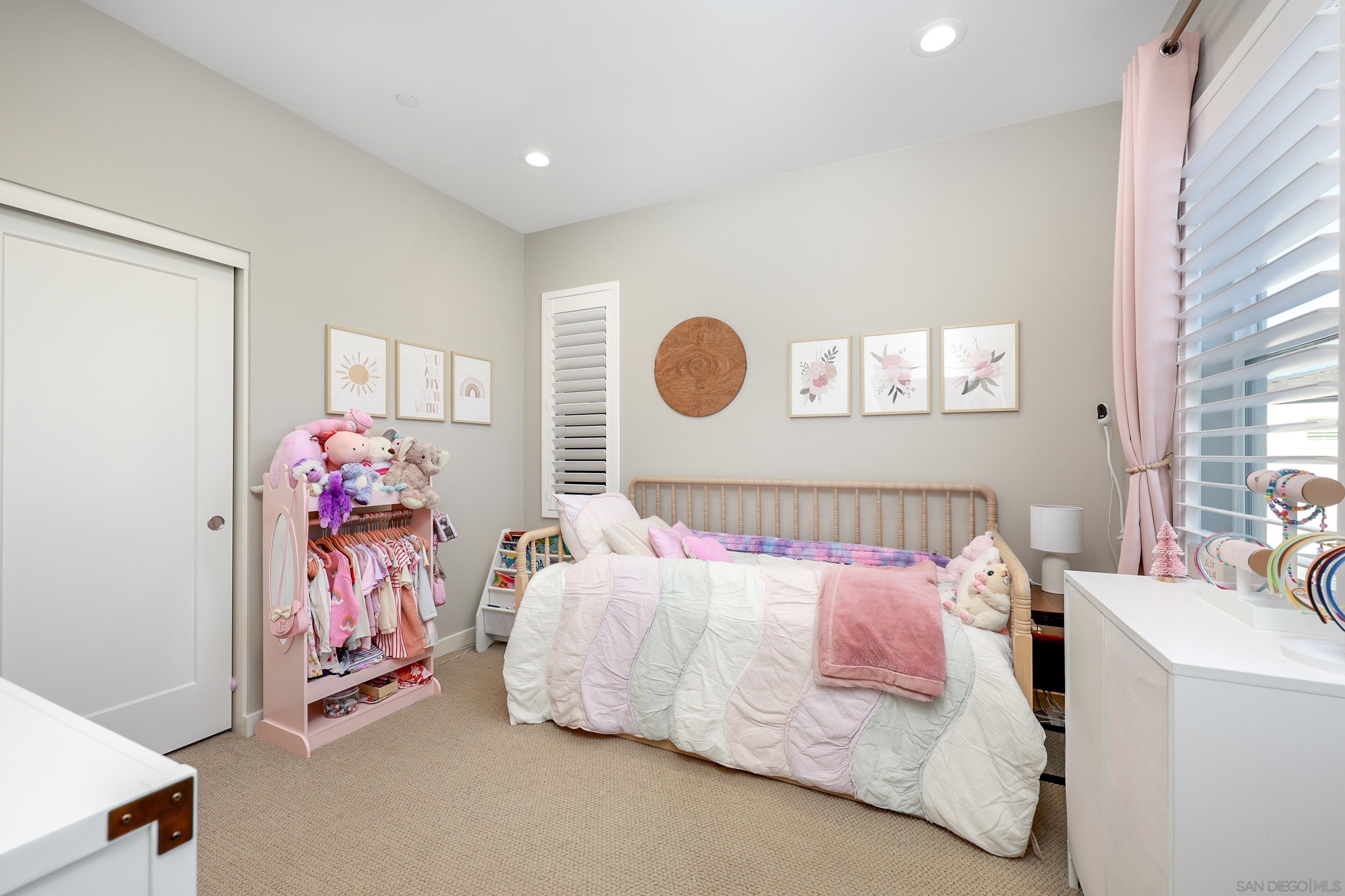 Detail Gallery Image 18 of 40 For 16205  Camden Cir, San Diego,  CA 92127 - 3 Beds | 3/1 Baths