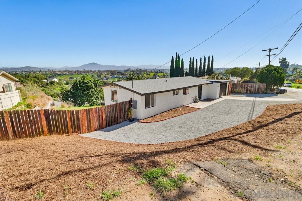 Detail Gallery Image 2 of 34 For 1355  Klauber Ave, San Diego,  CA 92114 - 3 Beds | 2 Baths