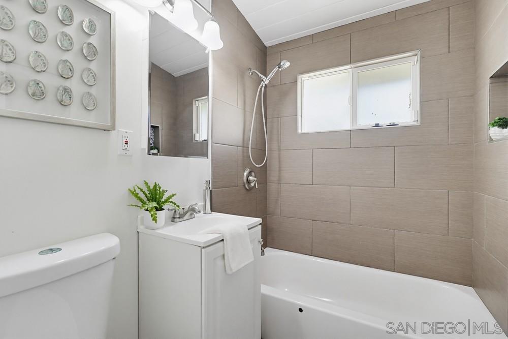 Detail Gallery Image 14 of 34 For 1355  Klauber Ave, San Diego,  CA 92114 - 3 Beds | 2 Baths