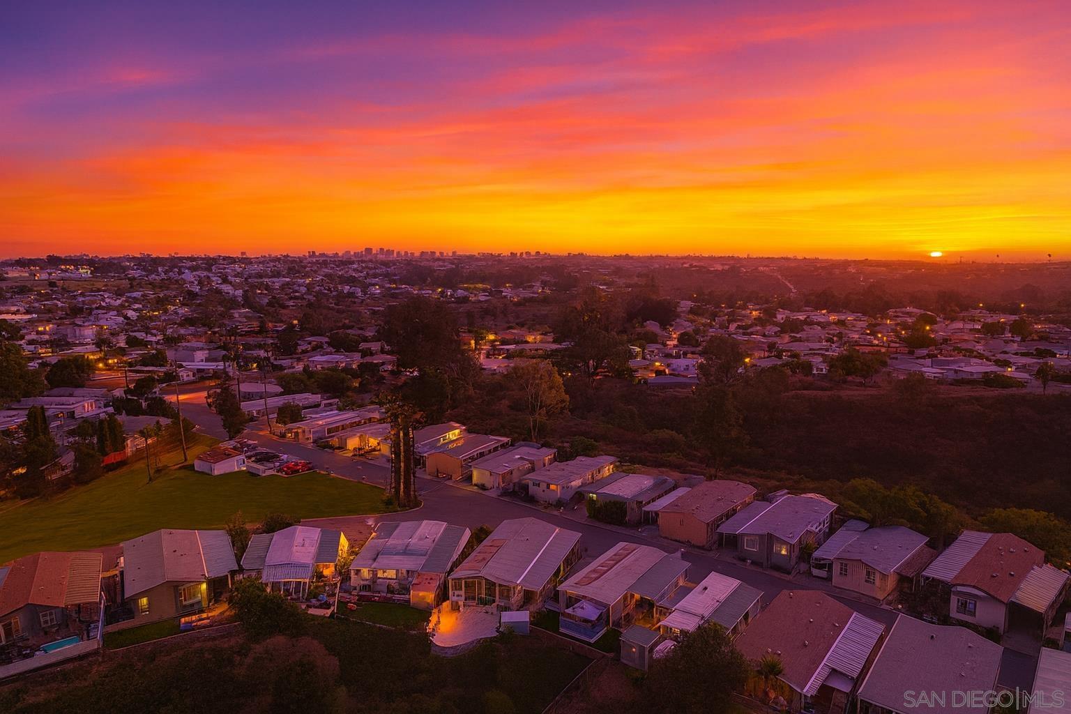 Detail Gallery Image 3 of 41 For 2750  Wheatstone  #110,  San Diego,  CA 92111 - 1 Beds | 1 Baths