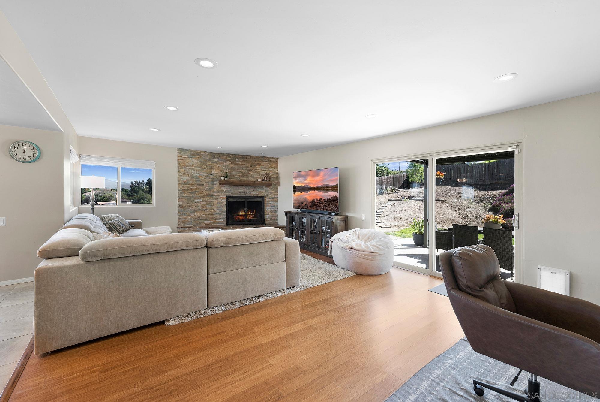 Detail Gallery Image 18 of 72 For 973  Brockton St, El Cajon,  CA 92020 - 4 Beds | 2/1 Baths