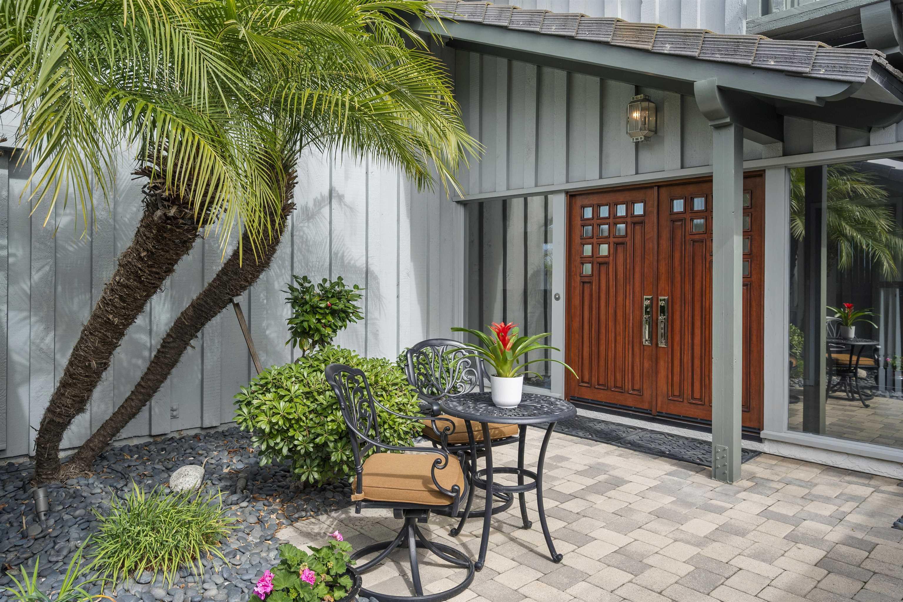 Detail Gallery Image 2 of 60 For 1151  Catalina Boulevard, San Diego,  CA 92107 - 5 Beds | 3/1 Baths