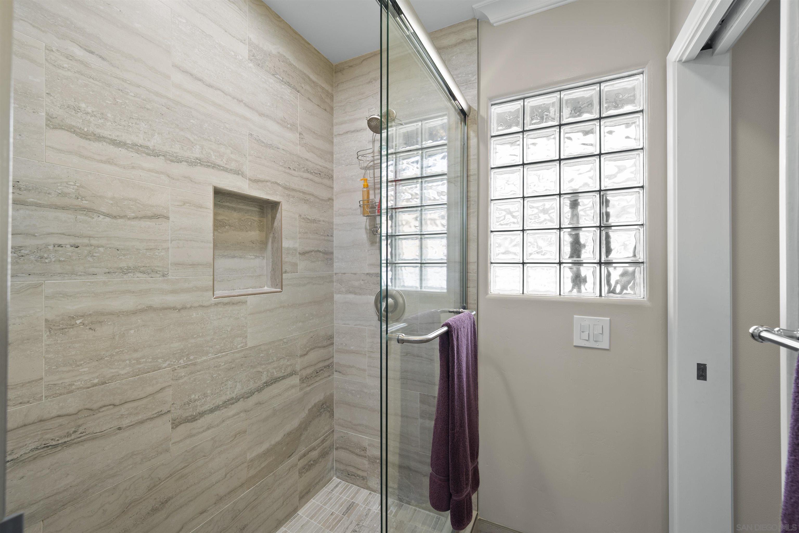 Detail Gallery Image 43 of 60 For 1151  Catalina Boulevard, San Diego,  CA 92107 - 5 Beds | 3/1 Baths