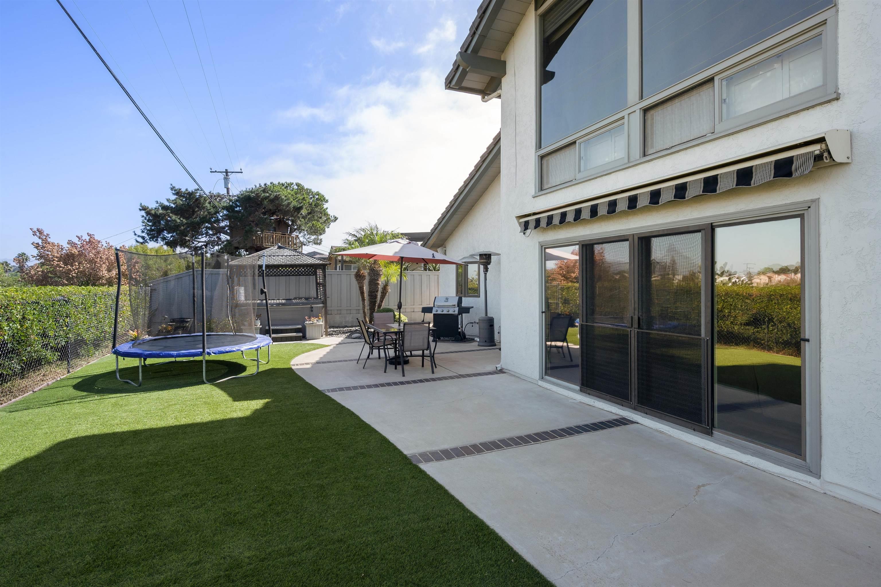 Detail Gallery Image 49 of 60 For 1151  Catalina Boulevard, San Diego,  CA 92107 - 5 Beds | 3/1 Baths