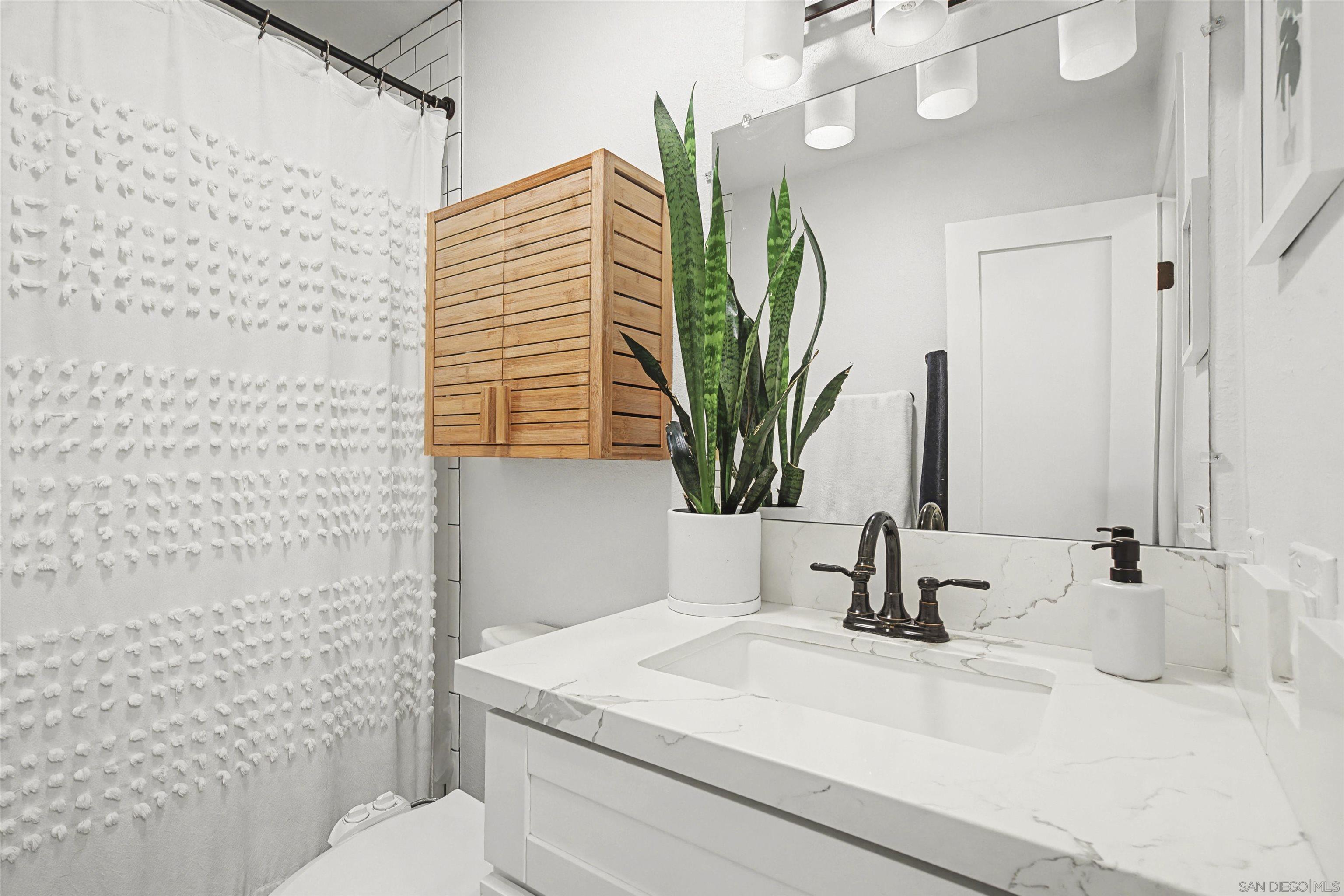 Detail Gallery Image 11 of 24 For 2380  Hosp Way  #139,  Carlsbad,  CA 92008 - 1 Beds | 1 Baths