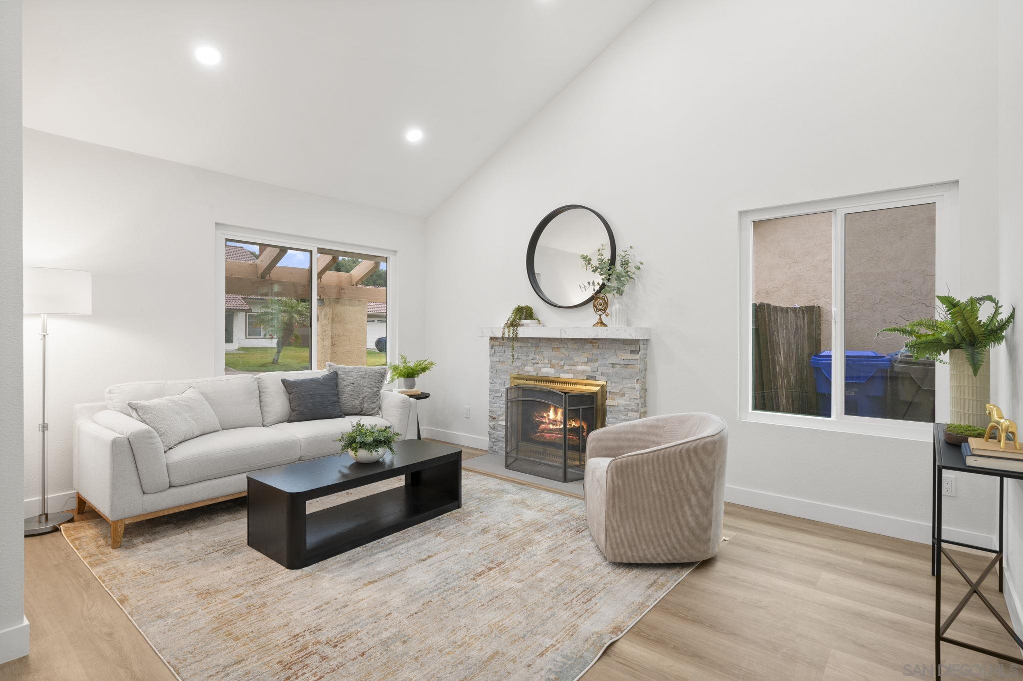 Detail Gallery Image 3 of 45 For 4468  White Pine Way, Oceanside,  CA 92057 - 3 Beds | 2/1 Baths