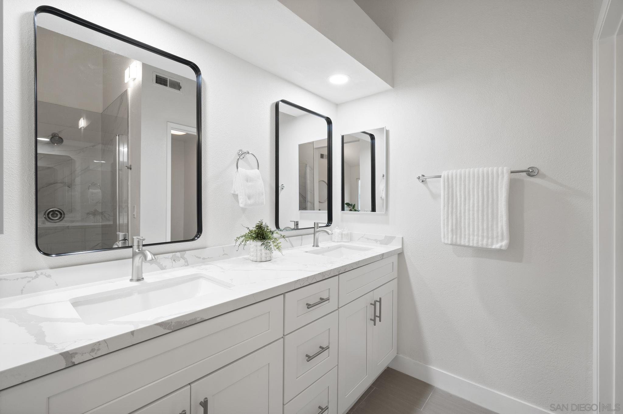 Detail Gallery Image 21 of 45 For 4468  White Pine Way, Oceanside,  CA 92057 - 3 Beds | 2/1 Baths