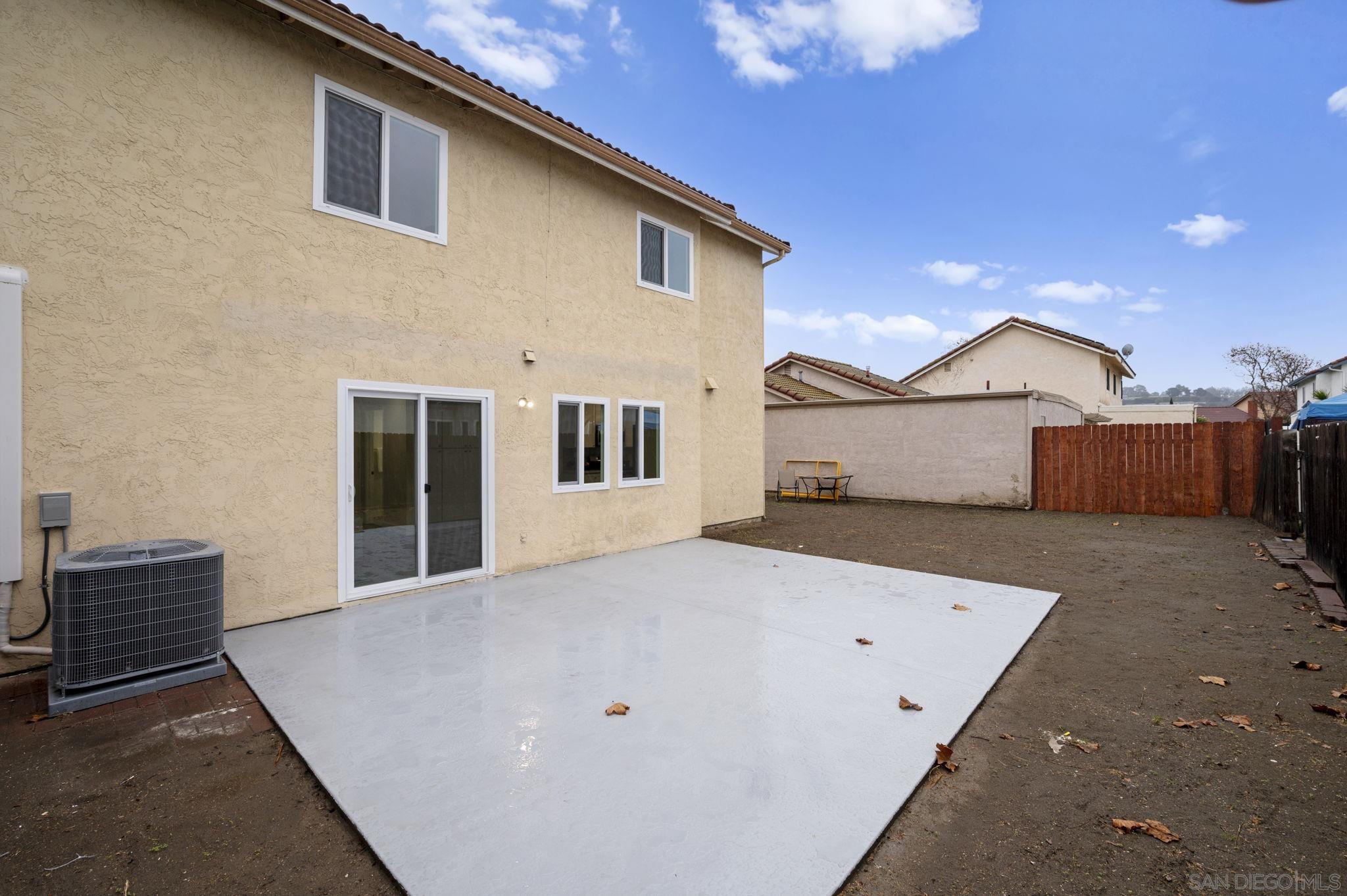 Detail Gallery Image 32 of 45 For 4468  White Pine Way, Oceanside,  CA 92057 - 3 Beds | 2/1 Baths