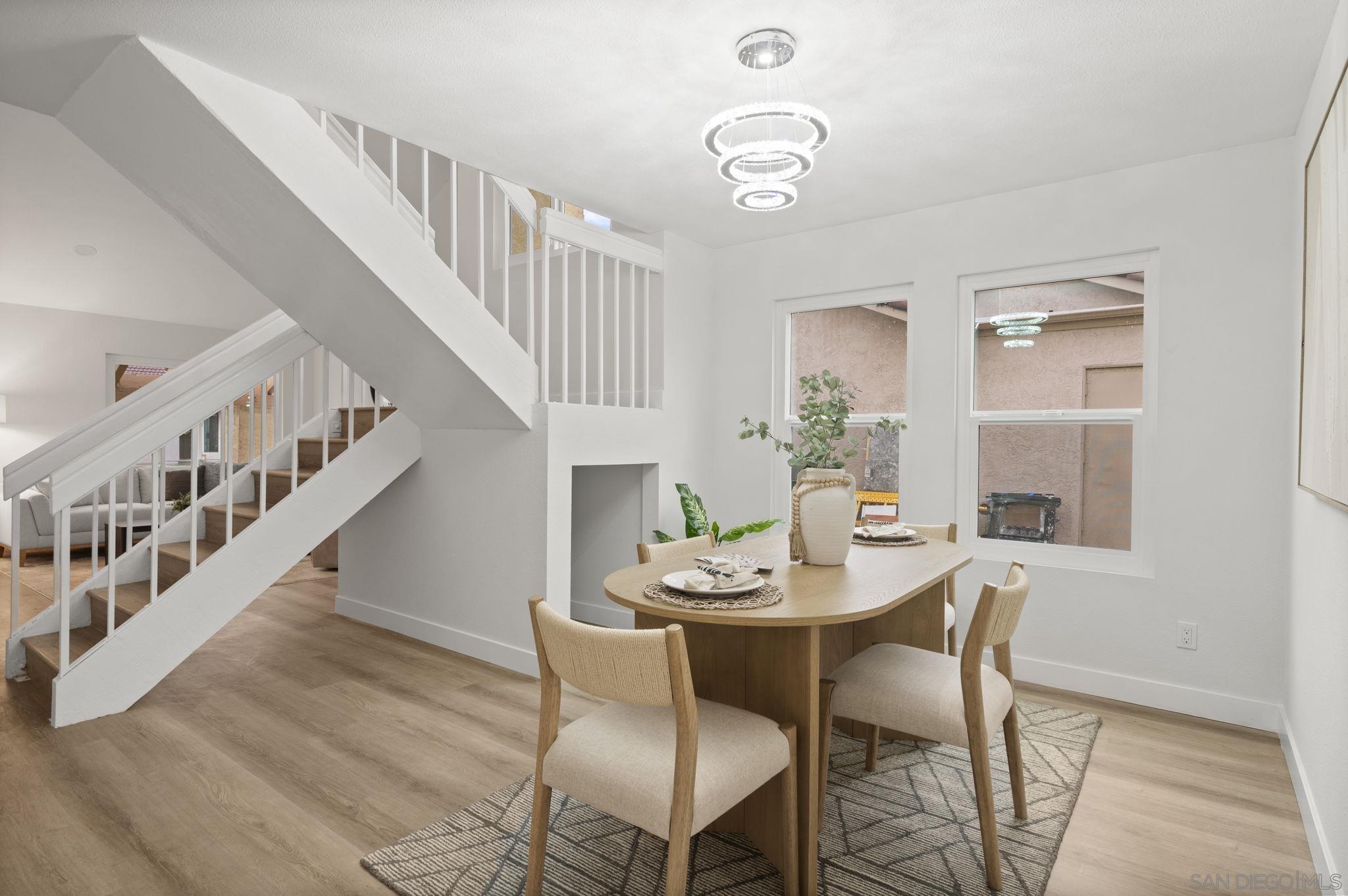 Detail Gallery Image 6 of 45 For 4468  White Pine Way, Oceanside,  CA 92057 - 3 Beds | 2/1 Baths