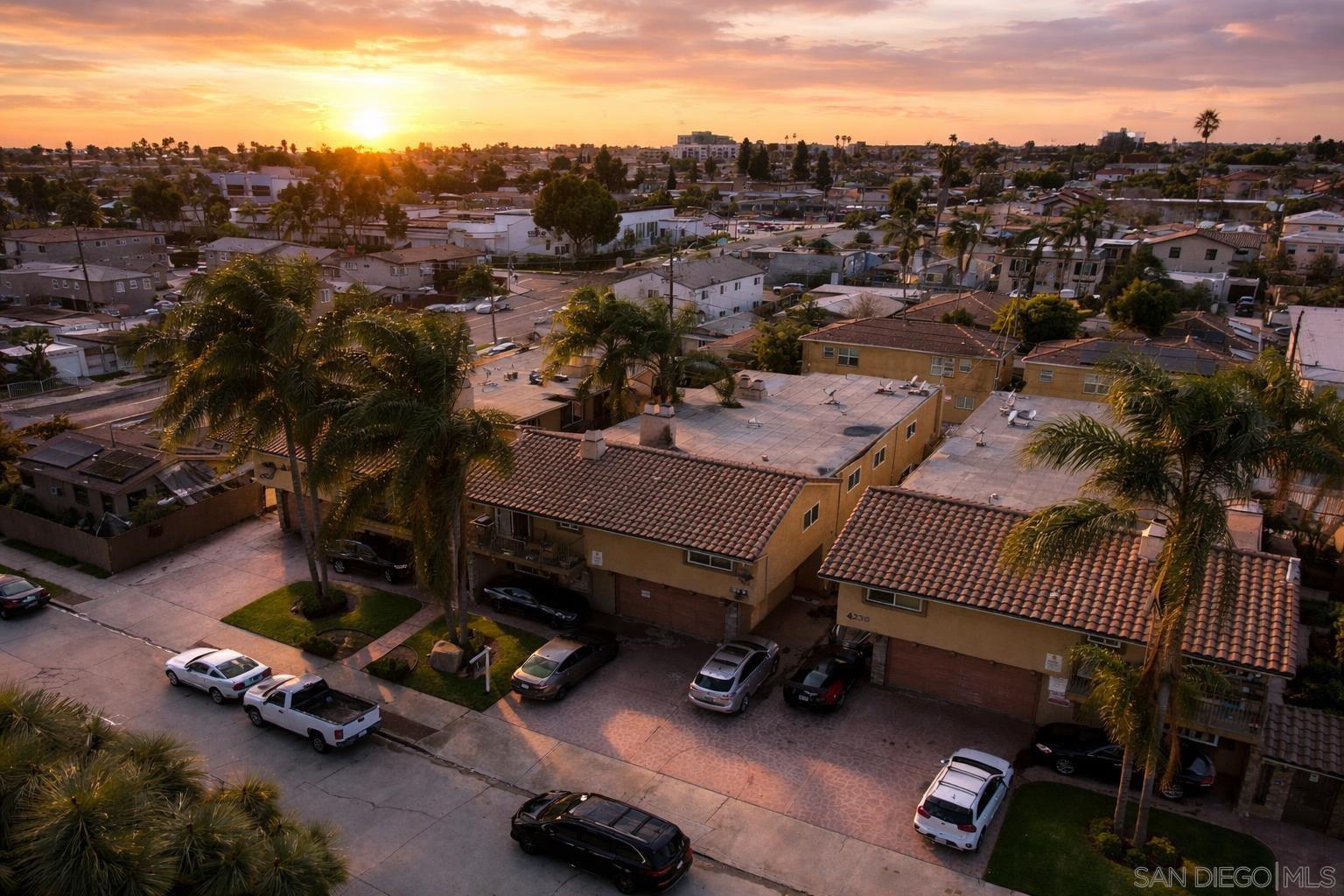 Detail Gallery Image 3 of 28 For 4212  48th  #2,  San Diego,  CA 92115 - 1 Beds | 1 Baths