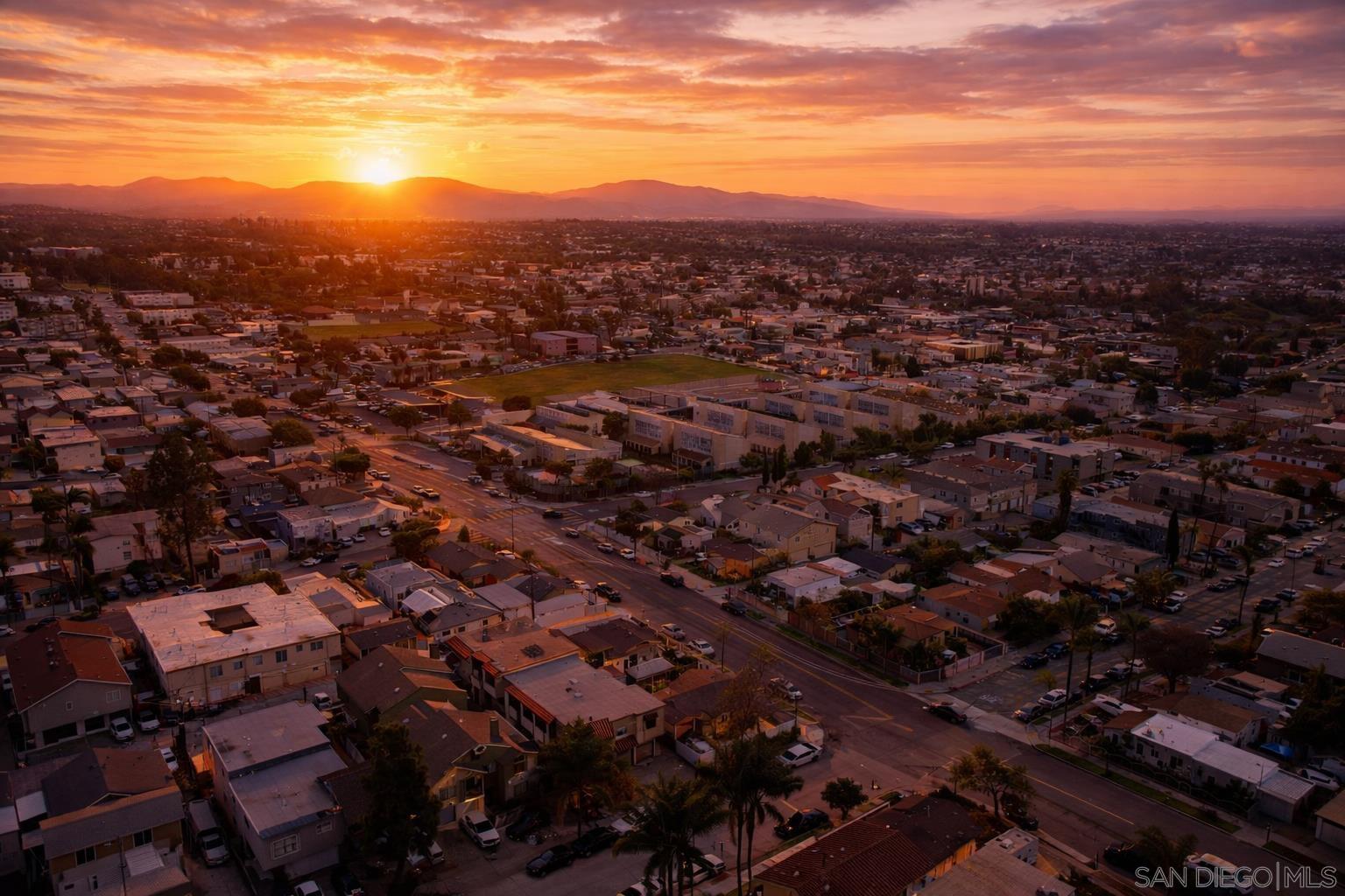 Detail Gallery Image 4 of 28 For 4212  48th  #2,  San Diego,  CA 92115 - 1 Beds | 1 Baths