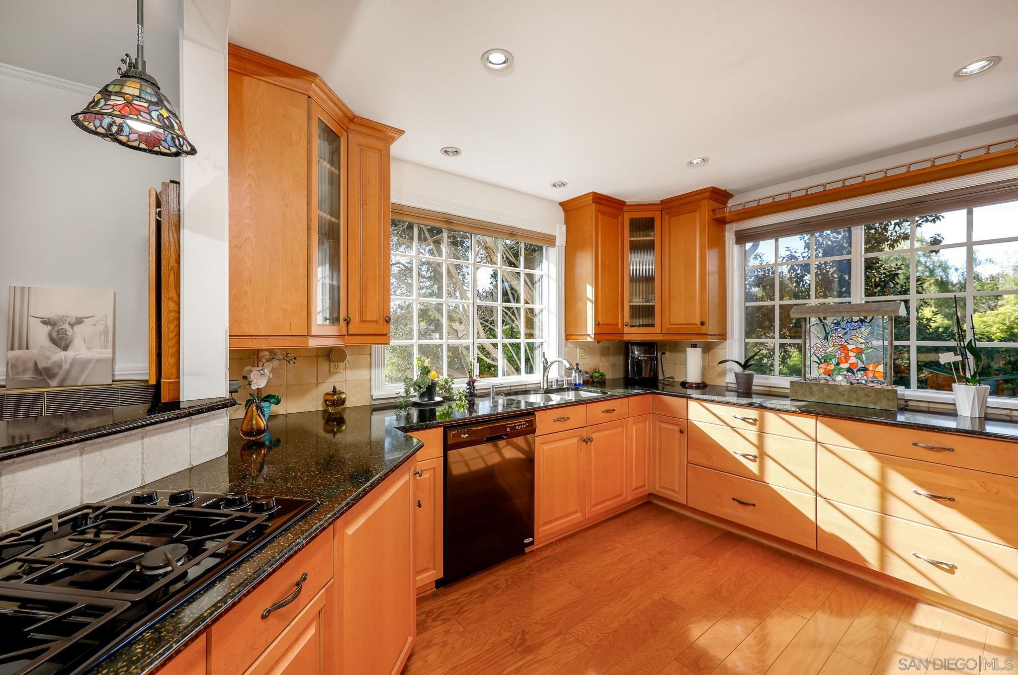 Detail Gallery Image 14 of 60 For 1553  Ranchwood Ln, Fallbrook,  CA 92028 - 3 Beds | 2 Baths