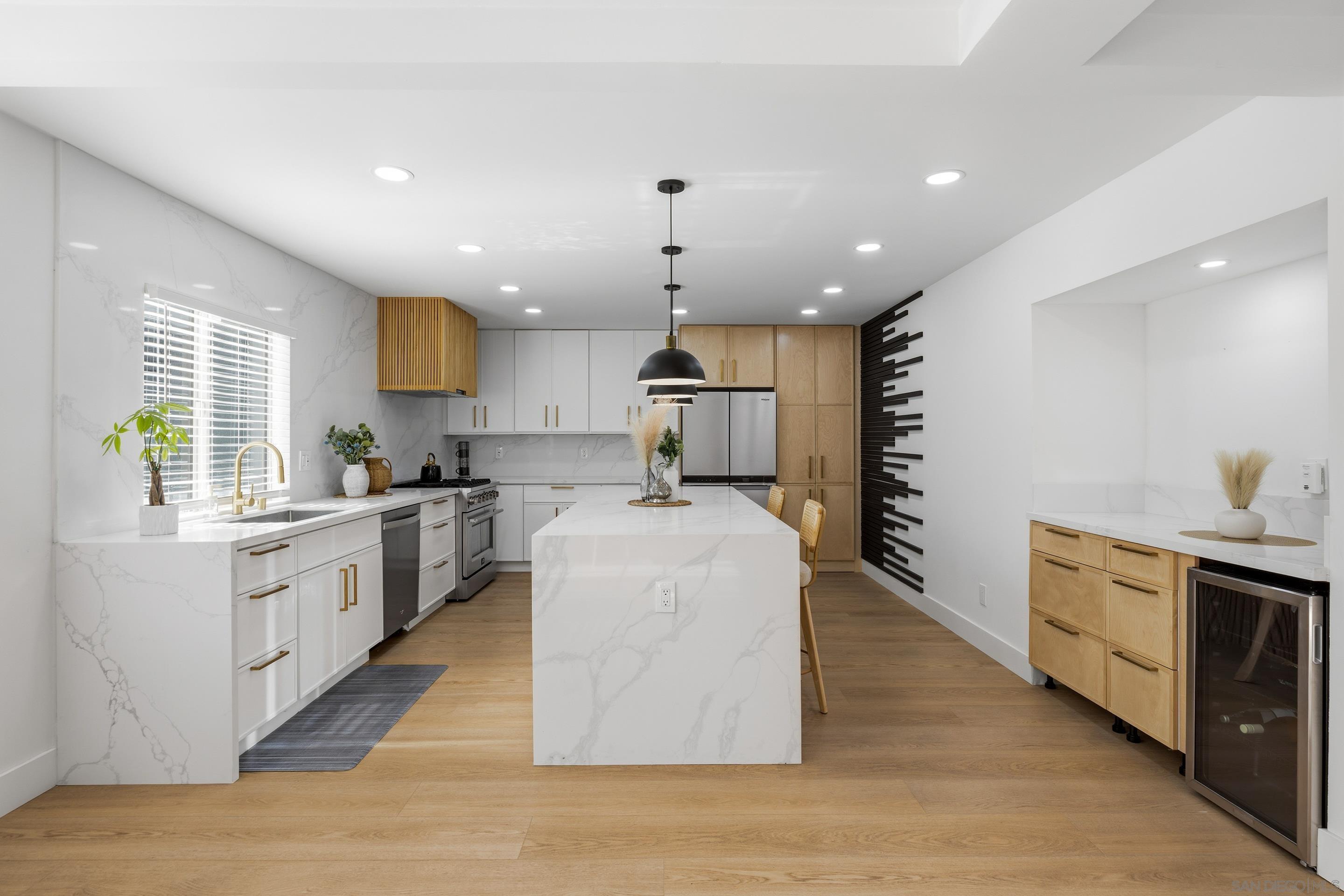 Detail Gallery Image 12 of 33 For 4716  Murat Pl, San Diego,  CA 92117 - 4 Beds | 3 Baths