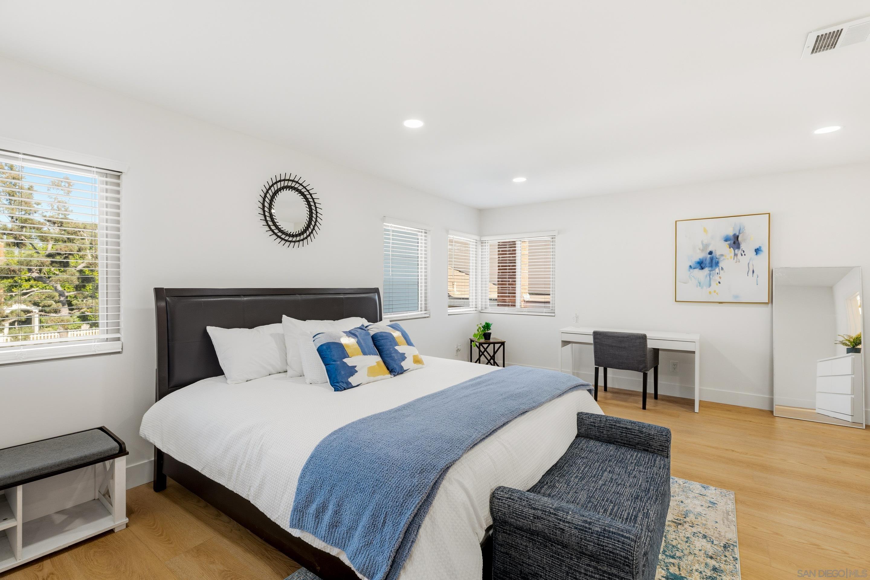 Detail Gallery Image 17 of 33 For 4716  Murat Pl, San Diego,  CA 92117 - 4 Beds | 3 Baths