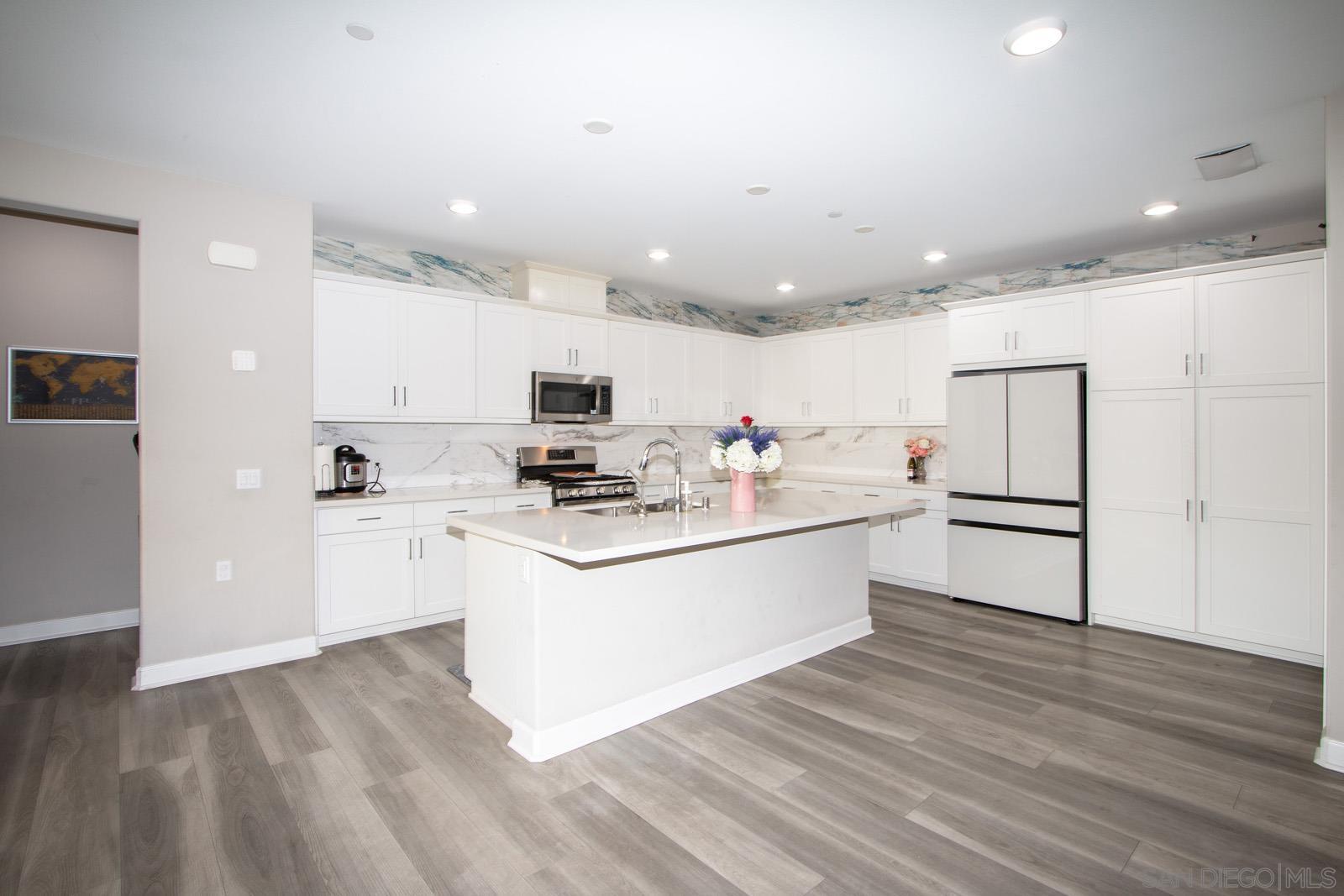 Front Image Thumbnail for SD260002600