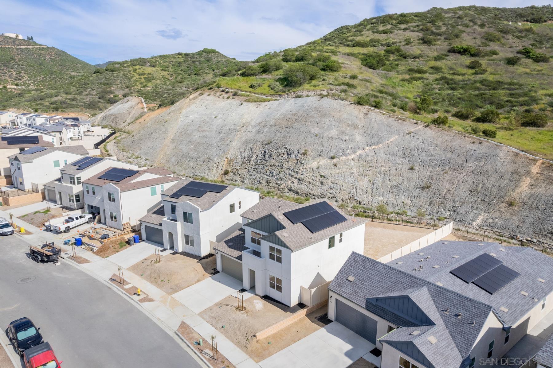 Detail Gallery Image 21 of 25 For 703  Meadowood St Lot 327  #LOT 327,  Fallbrook,  CA 92028 - 4 Beds | 3 Baths