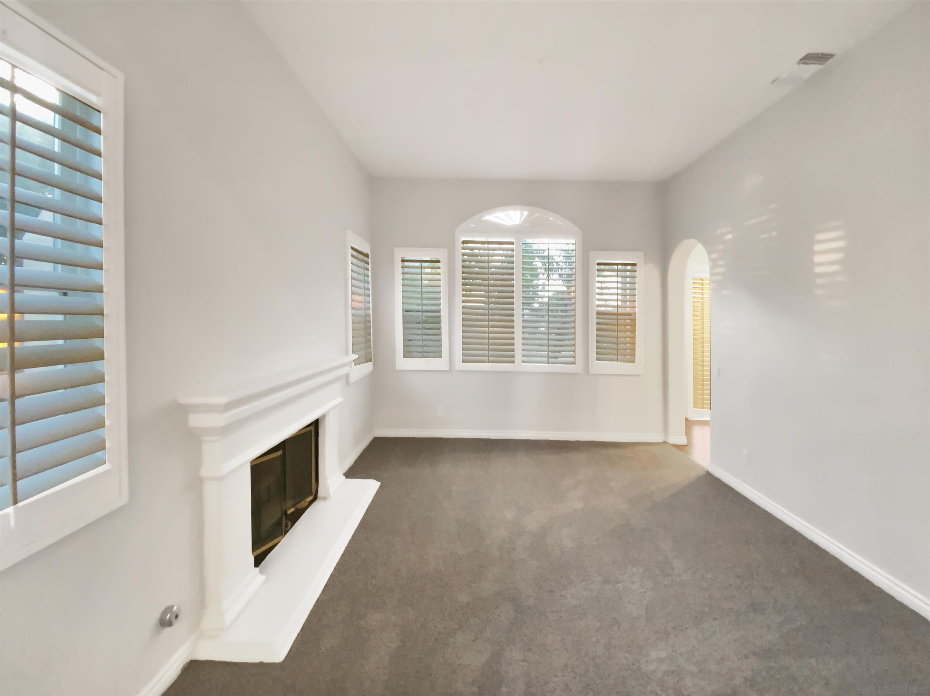 Detail Gallery Image 3 of 54 For 6263  Paseo Callado, Carlsbad,  CA 92009 - 3 Beds | 4/1 Baths