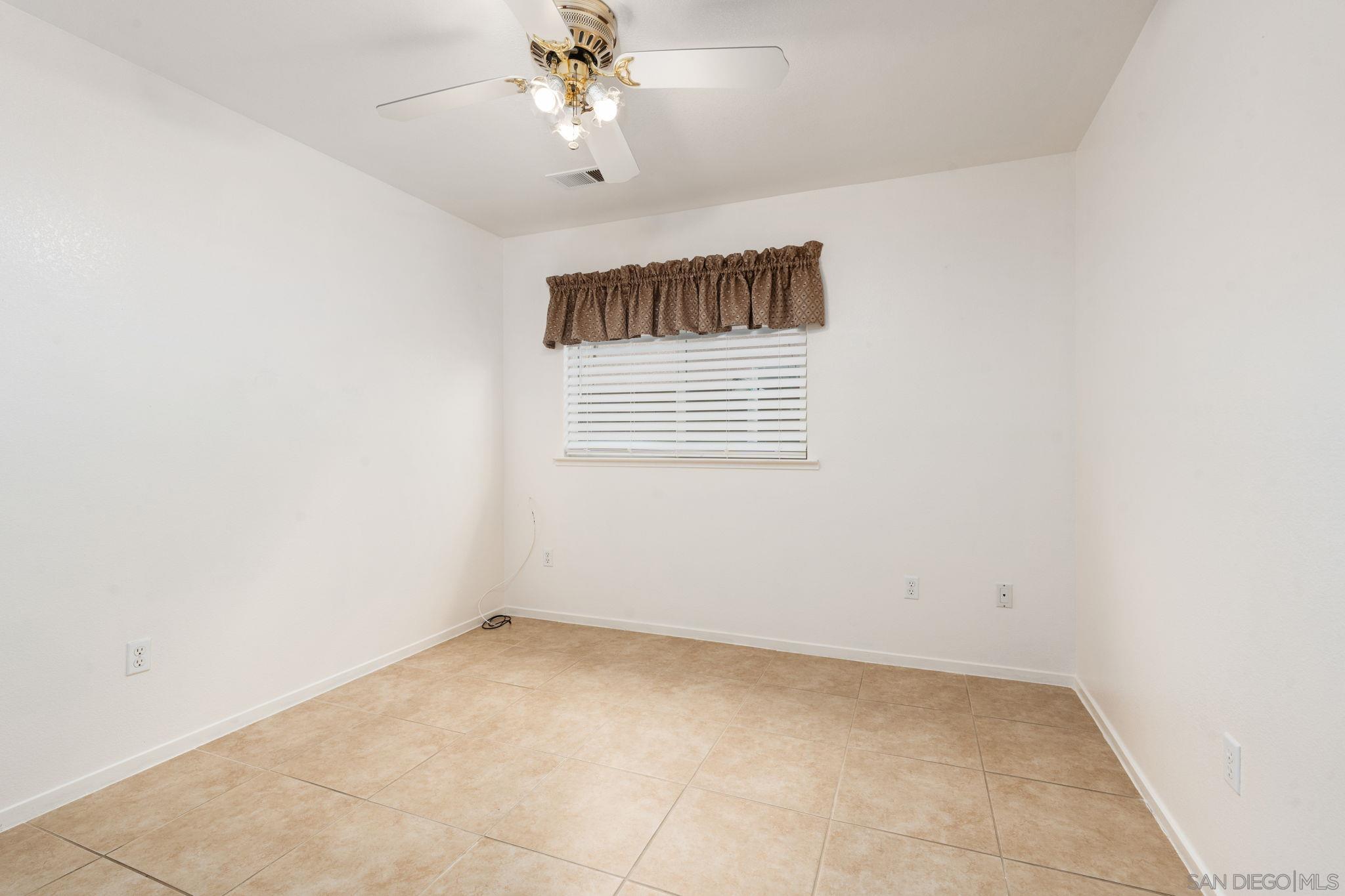 Detail Gallery Image 24 of 34 For 23663  Las Palmas Ave, Madera,  CA 93637 - 3 Beds | 2 Baths