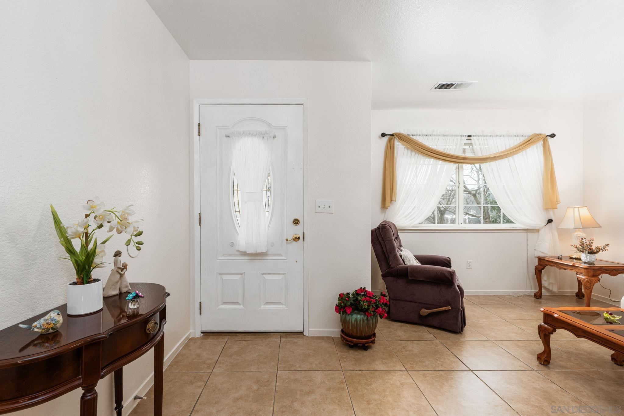 Detail Gallery Image 6 of 34 For 23663  Las Palmas Ave, Madera,  CA 93637 - 3 Beds | 2 Baths