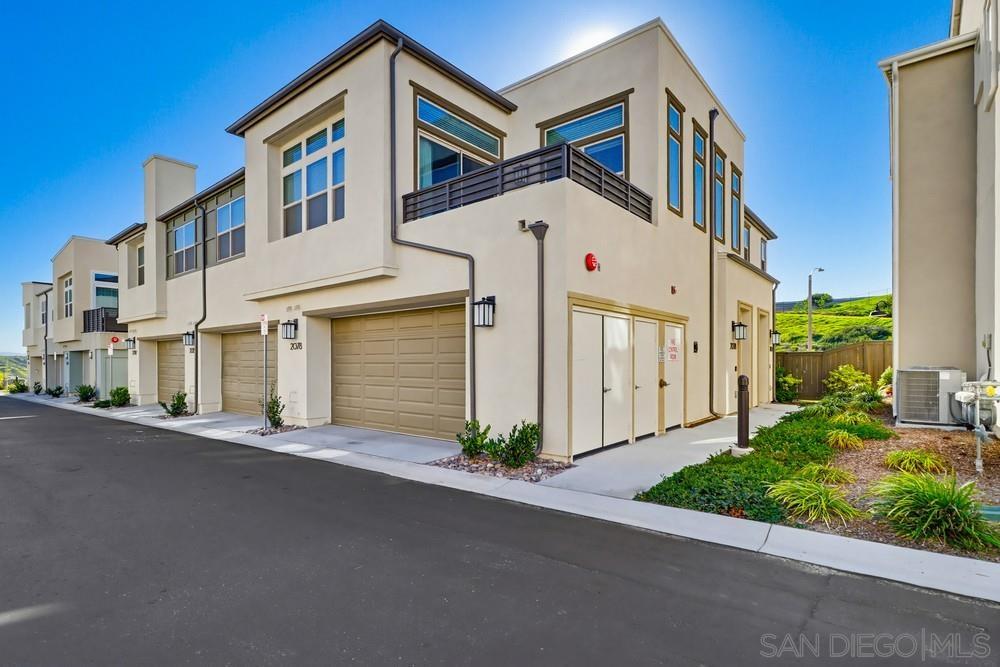 Detail Gallery Image 2 of 21 For 2080  Trevi Circle, Chula Vista,  CA 91913 - 4 Beds | 3 Baths