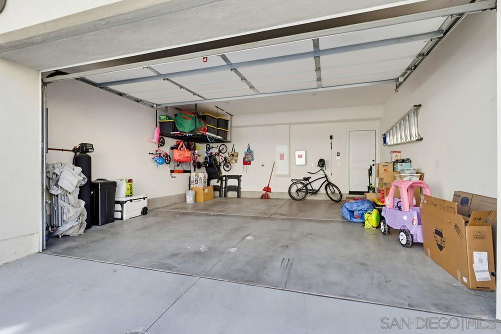 Detail Gallery Image 19 of 21 For 2080  Trevi Circle, Chula Vista,  CA 91913 - 4 Beds | 3 Baths