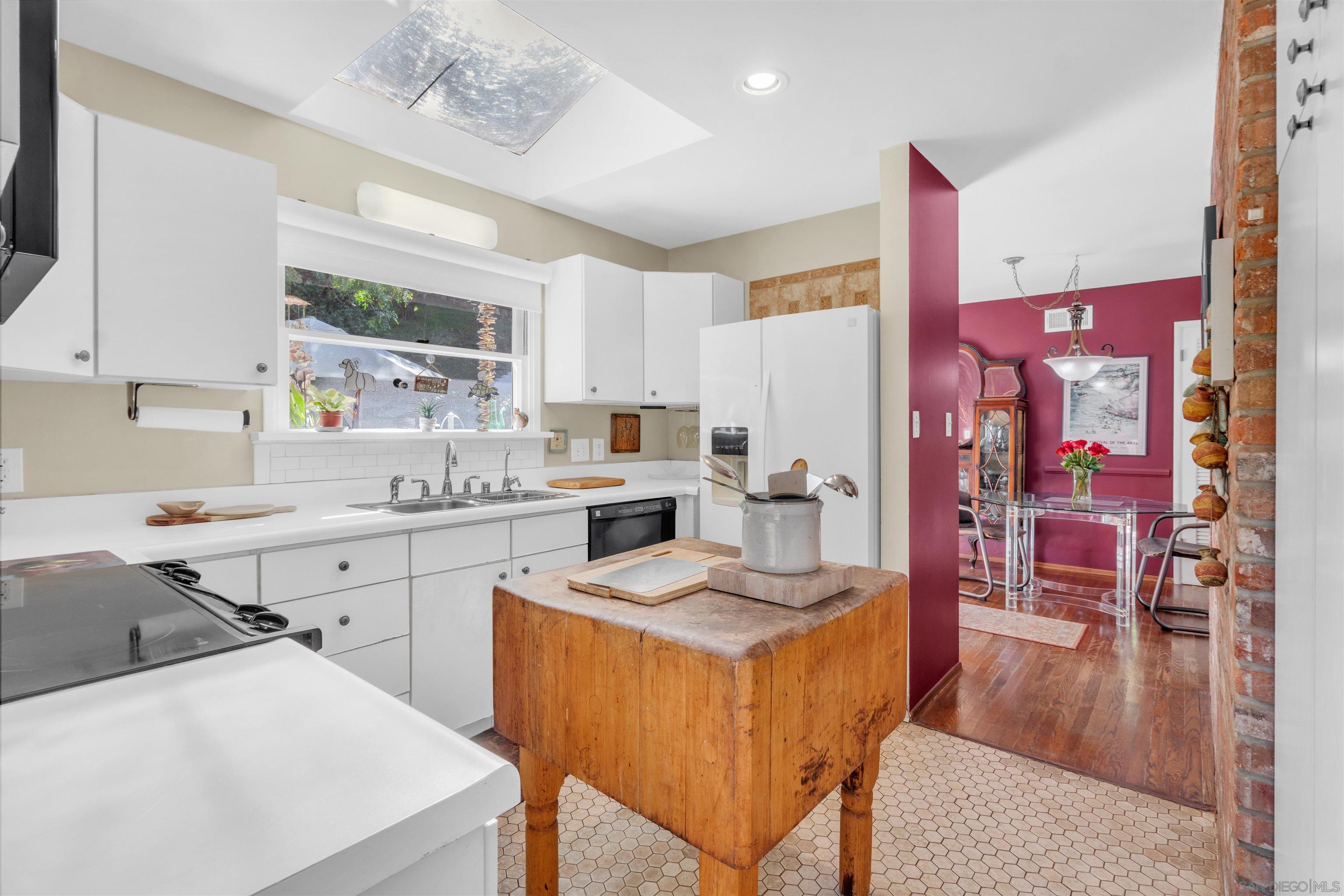 Detail Gallery Image 12 of 30 For 1617  Soledad Ave, La Jolla,  CA 92037 - 2 Beds | 2 Baths