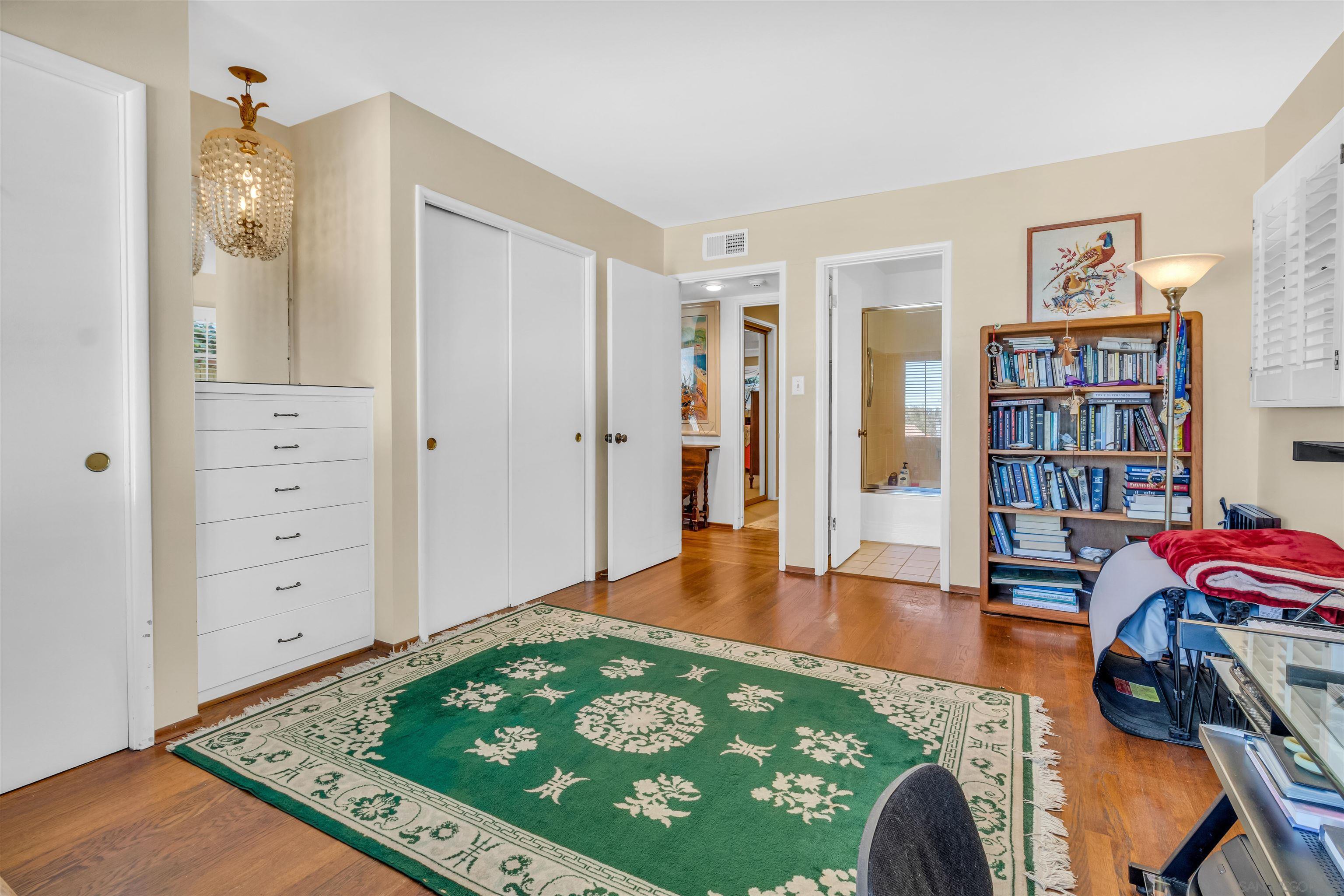 Detail Gallery Image 17 of 30 For 1617  Soledad Ave, La Jolla,  CA 92037 - 2 Beds | 2 Baths