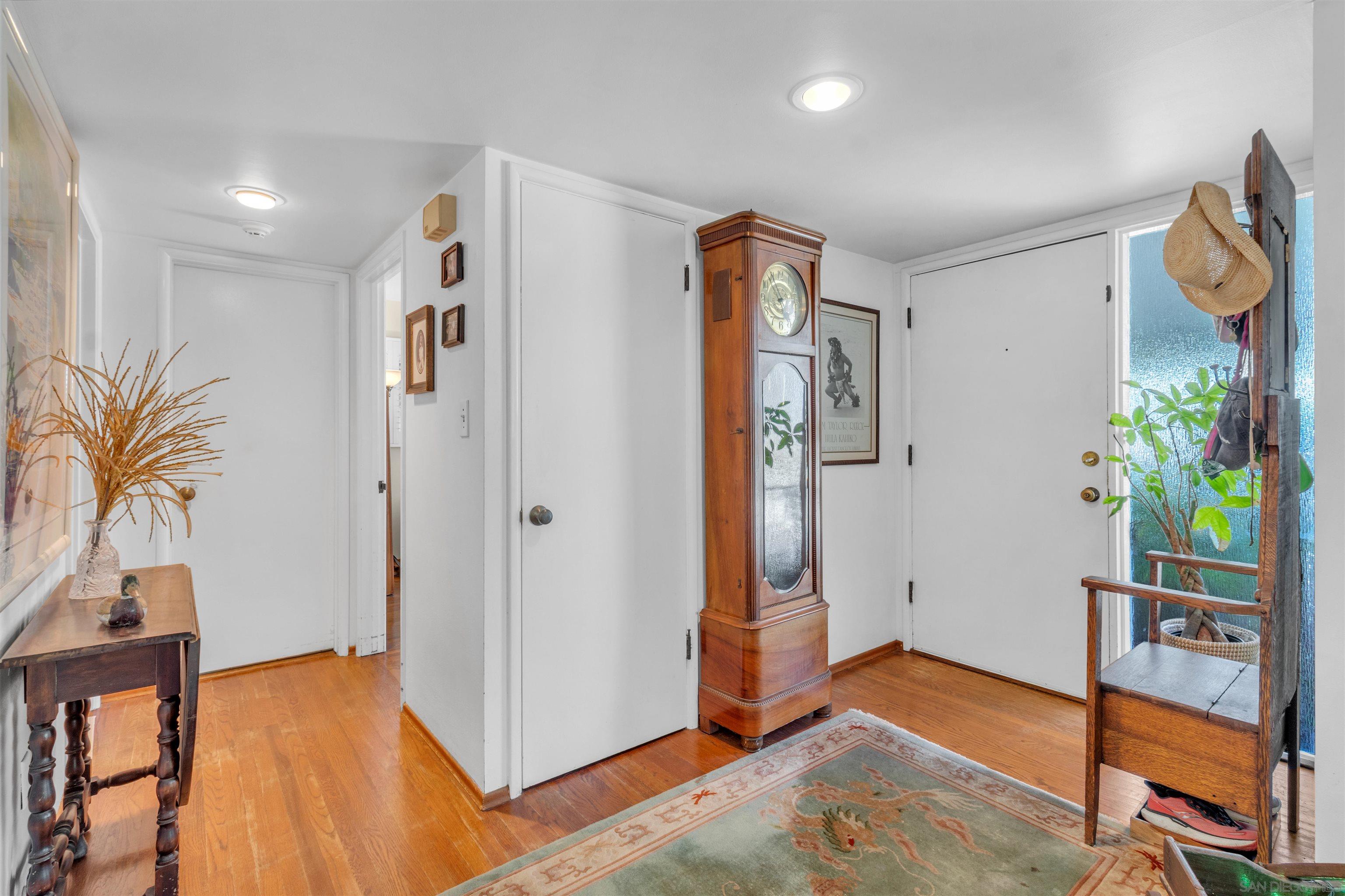 Detail Gallery Image 4 of 30 For 1617  Soledad Ave, La Jolla,  CA 92037 - 2 Beds | 2 Baths