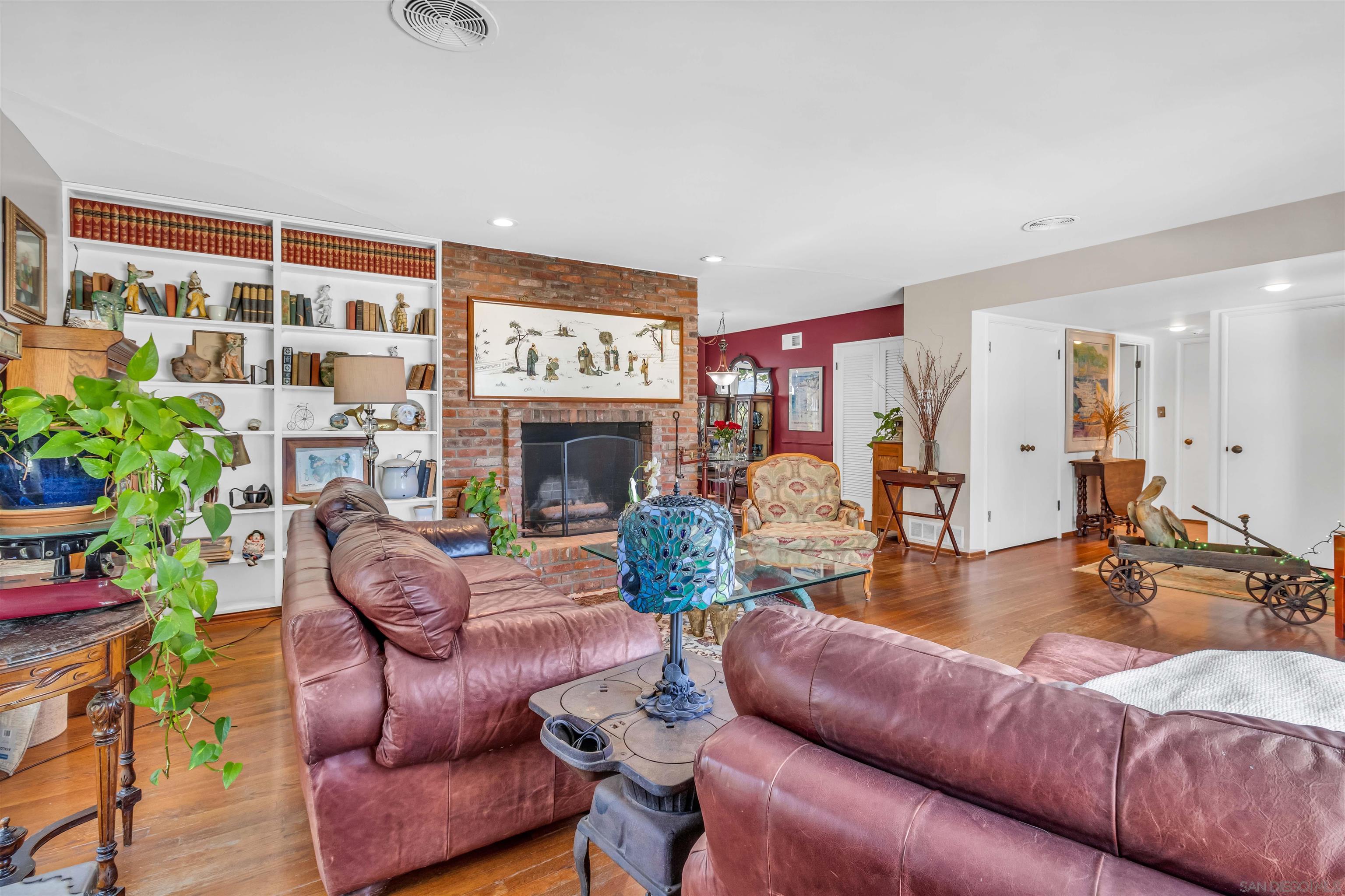 Detail Gallery Image 8 of 30 For 1617  Soledad Ave, La Jolla,  CA 92037 - 2 Beds | 2 Baths