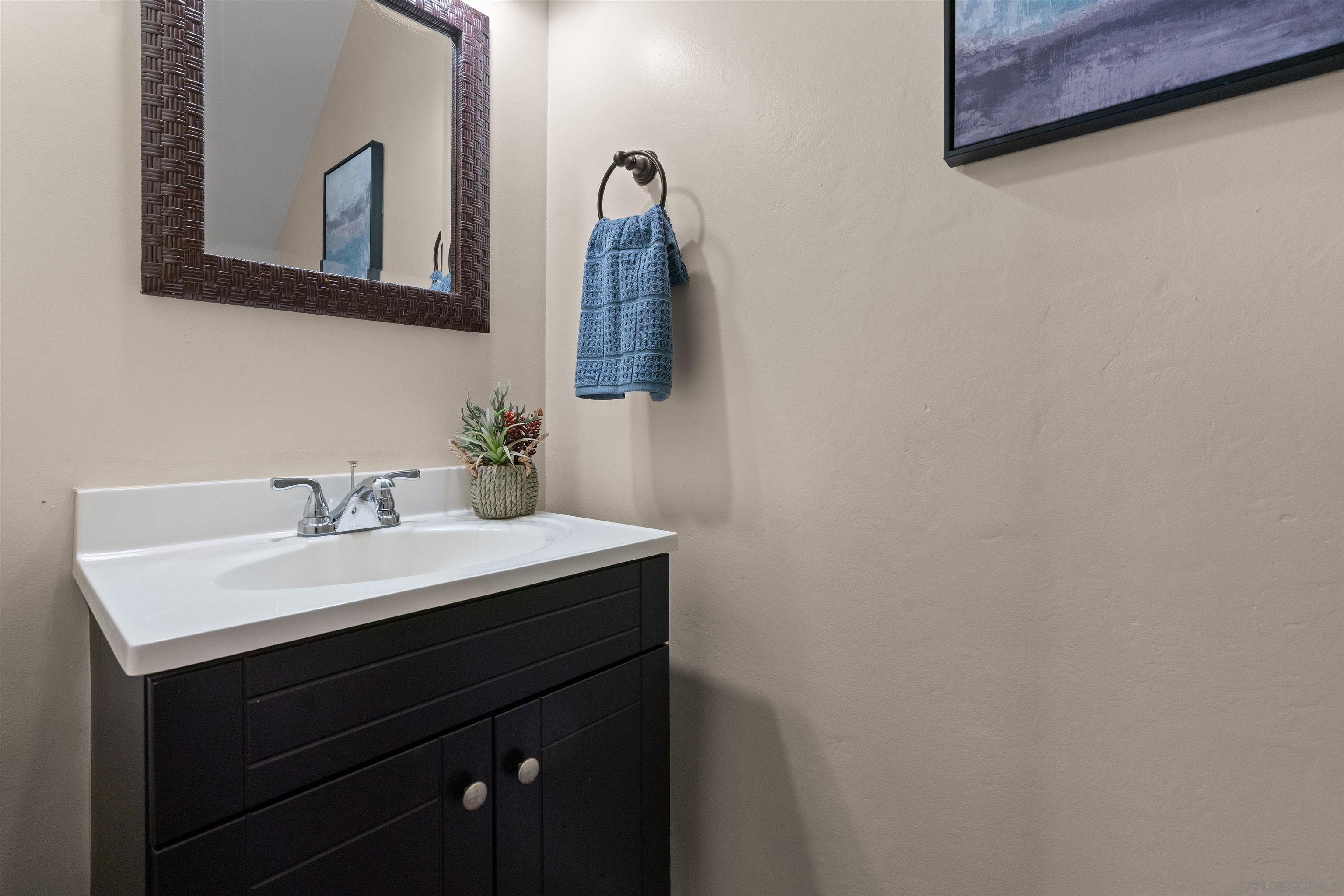 Detail Gallery Image 21 of 41 For 11052  via San Marco, San Diego,  CA 92129 - 2 Beds | 1/1 Baths