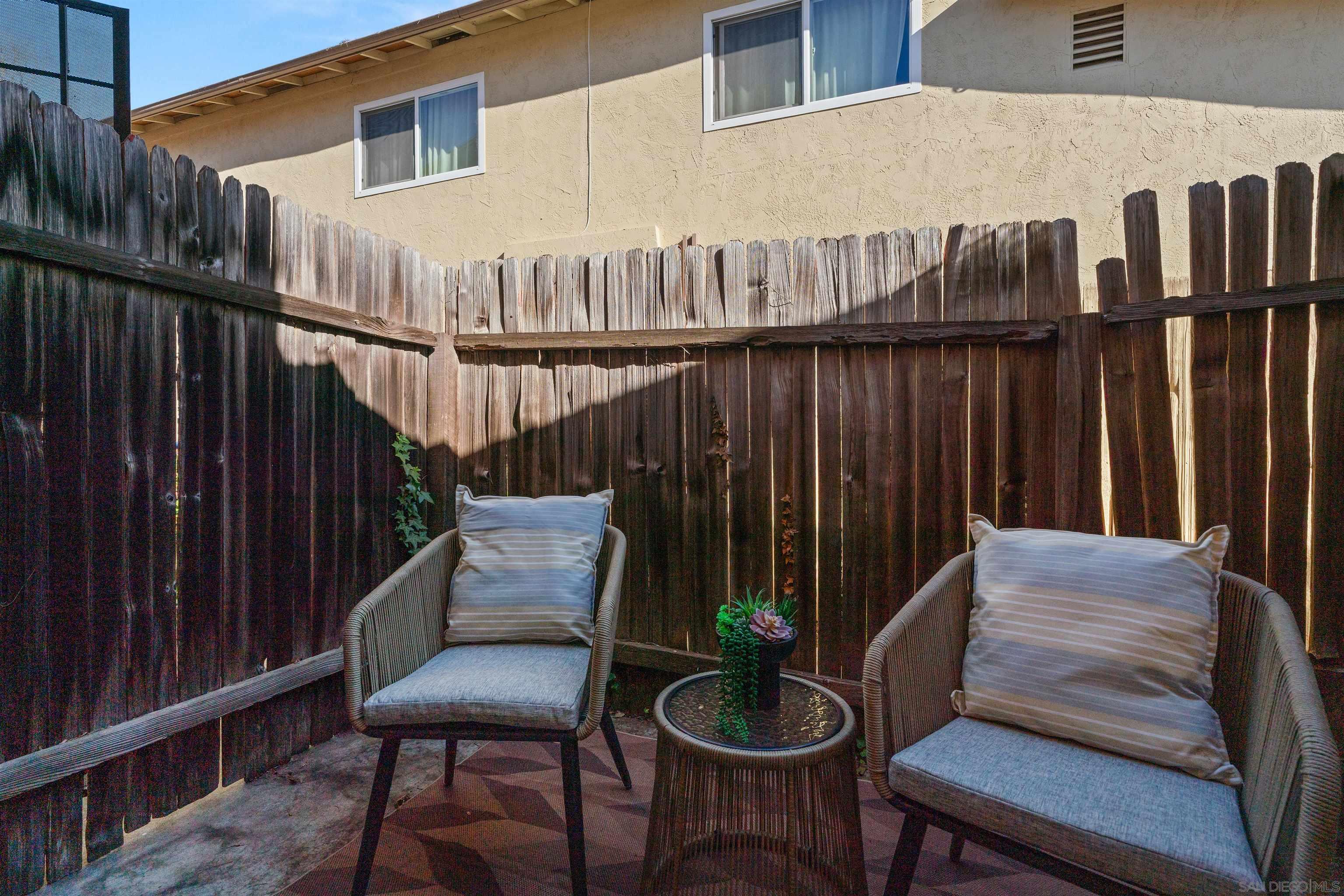 Detail Gallery Image 23 of 41 For 11052  via San Marco, San Diego,  CA 92129 - 2 Beds | 1/1 Baths