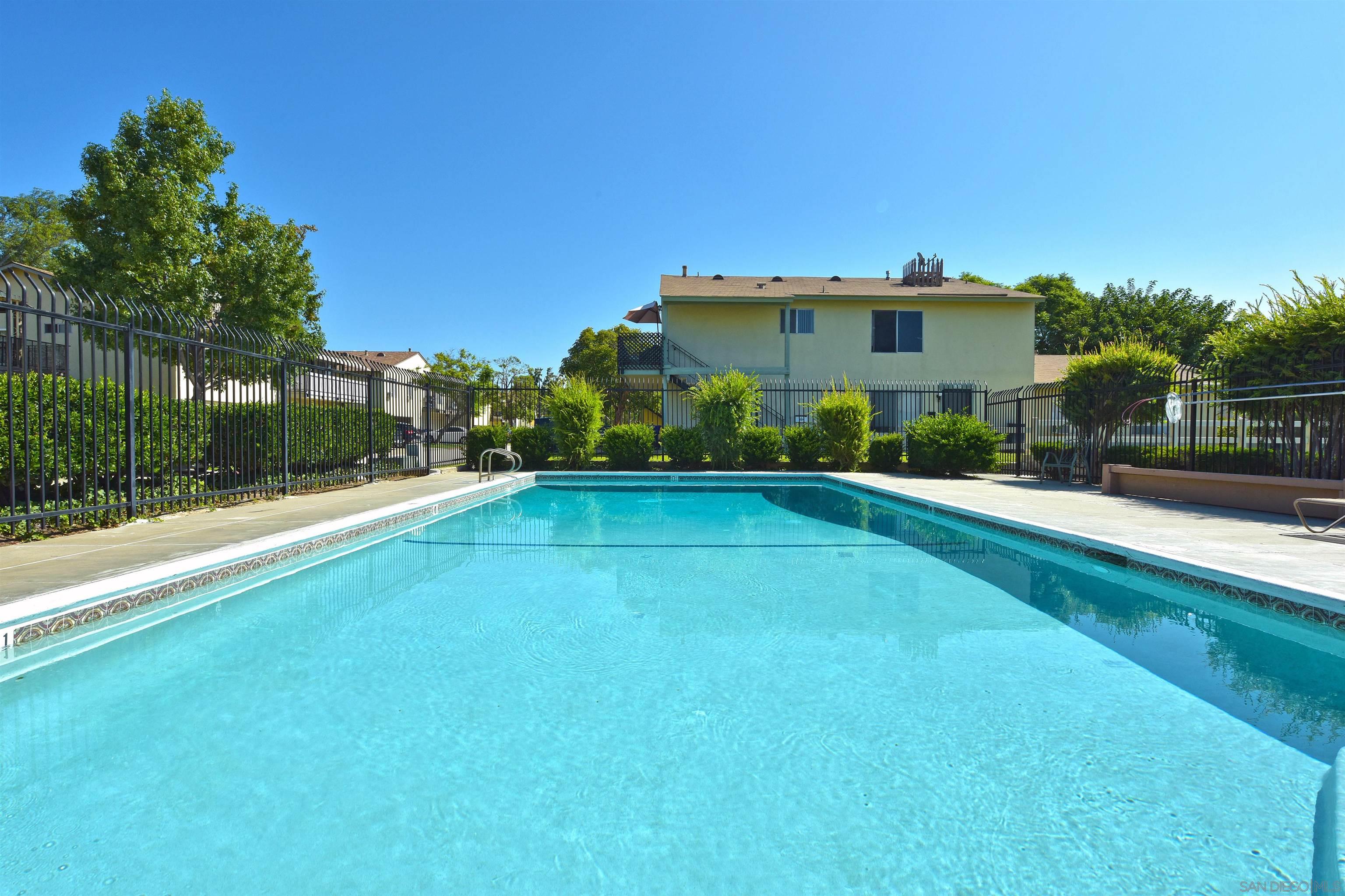 Detail Gallery Image 40 of 41 For 11052  via San Marco, San Diego,  CA 92129 - 2 Beds | 1/1 Baths