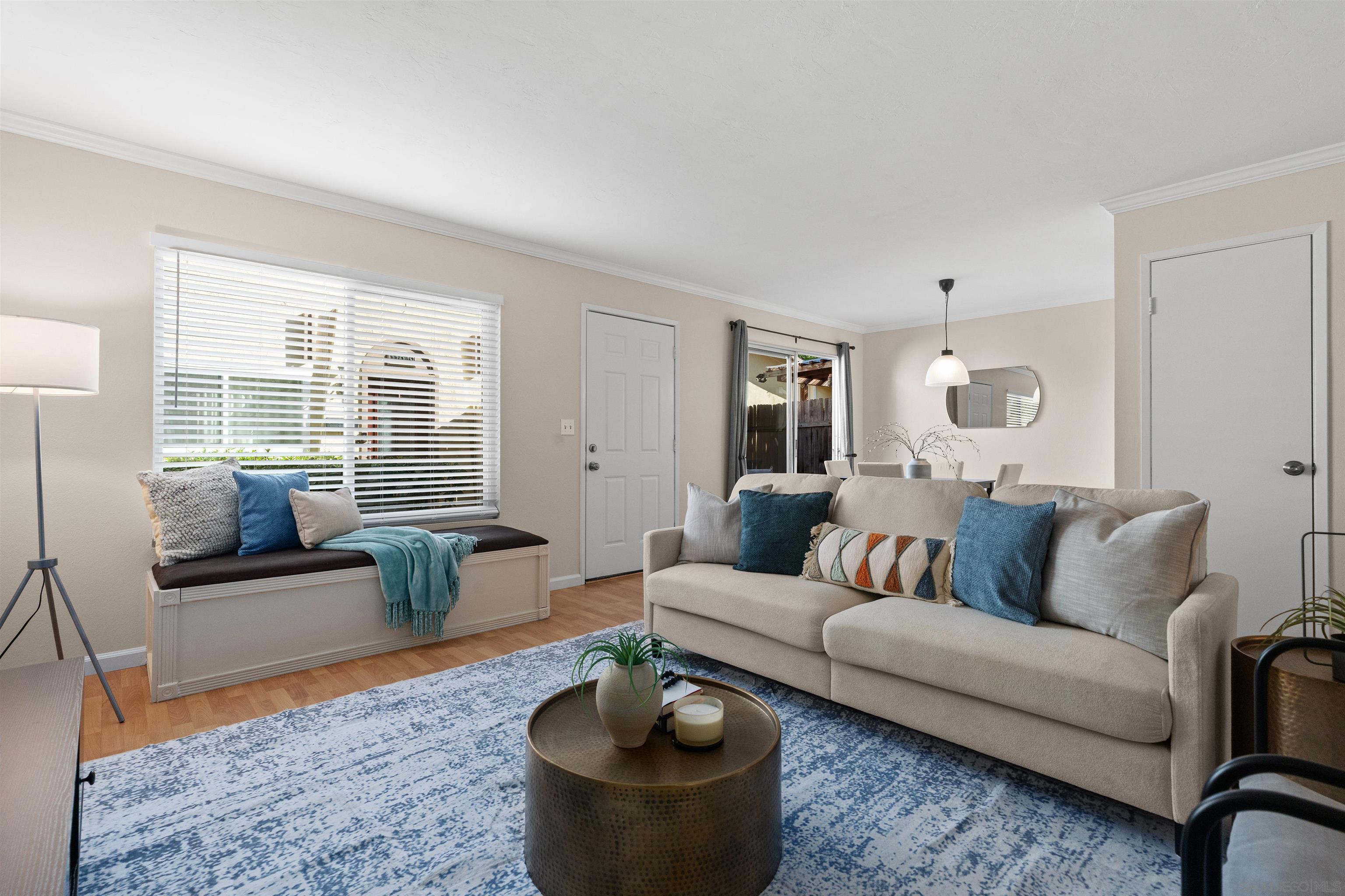 Detail Gallery Image 8 of 41 For 11052  via San Marco, San Diego,  CA 92129 - 2 Beds | 1/1 Baths