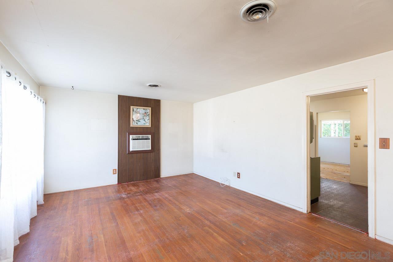 Detail Gallery Image 3 of 24 For 737  Laguna Avenue, El Cajon,  CA 92020 - 2 Beds | 2 Baths