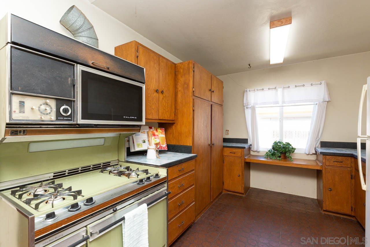 Detail Gallery Image 6 of 24 For 737  Laguna Avenue, El Cajon,  CA 92020 - 2 Beds | 2 Baths