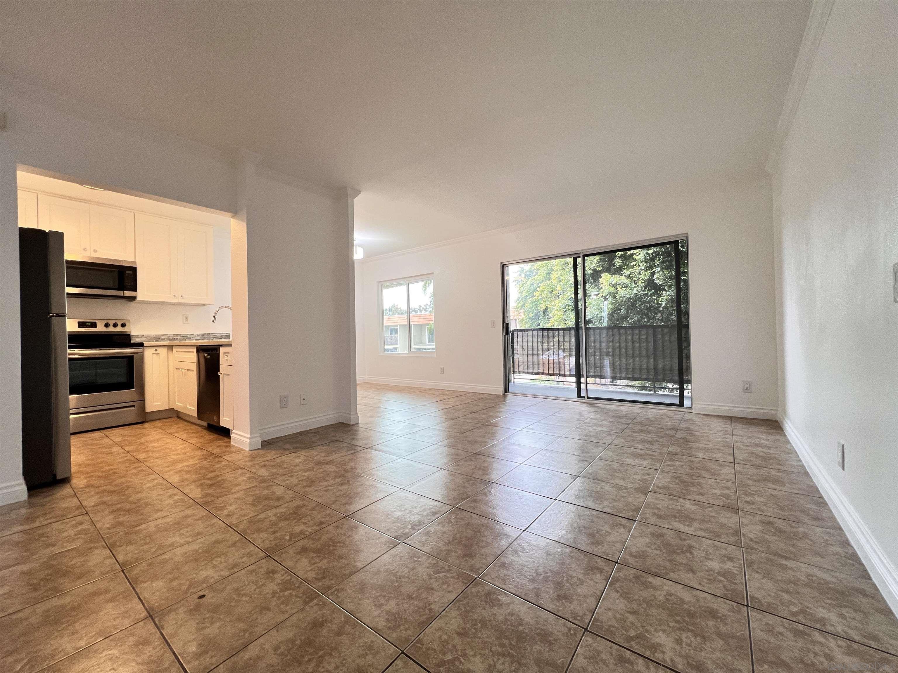Detail Gallery Image 2 of 11 For 589 N Johnson Ave  #247,  El Cajon,  CA 92020 - 2 Beds | 2 Baths