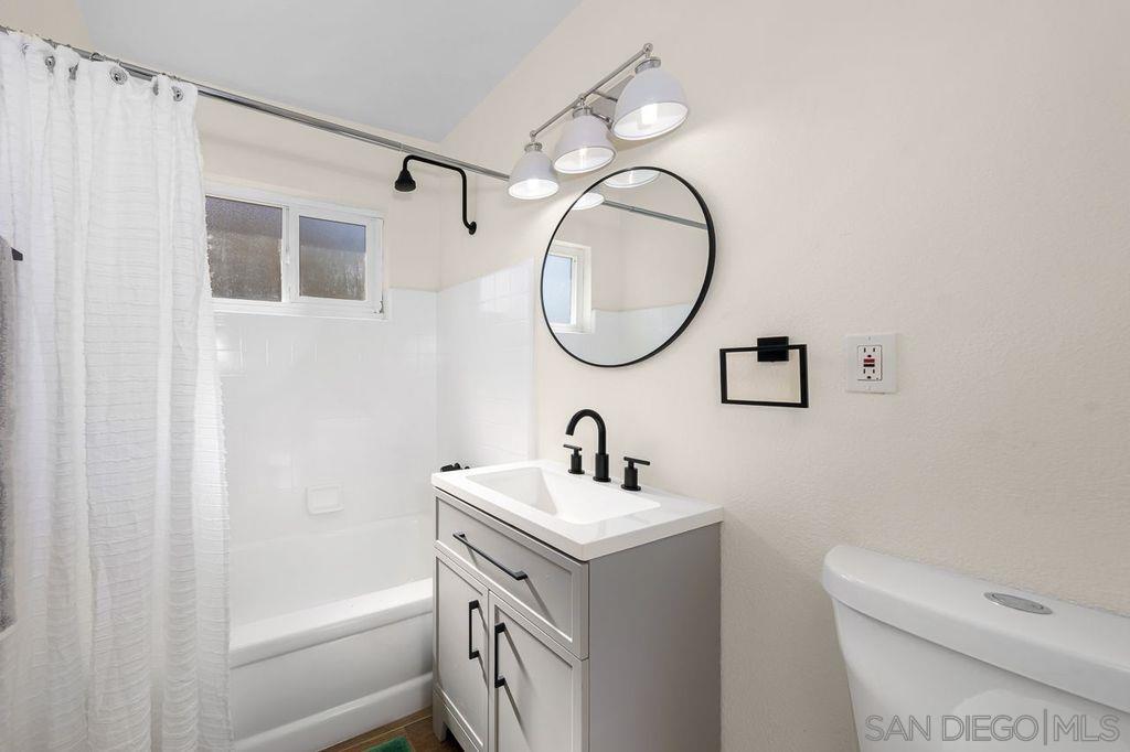 Detail Gallery Image 16 of 27 For 1225 S Citrus Ave, Escondido,  CA 92027 - 3 Beds | 2 Baths