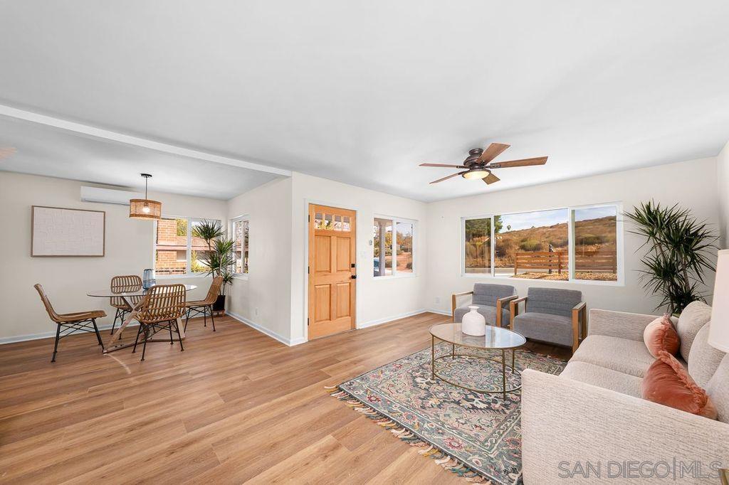 Detail Gallery Image 4 of 27 For 1225 S Citrus Ave, Escondido,  CA 92027 - 3 Beds | 2 Baths