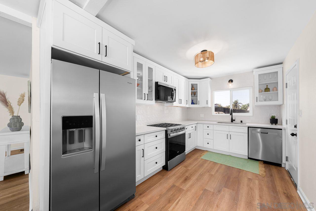 Detail Gallery Image 10 of 27 For 1225 S Citrus Ave, Escondido,  CA 92027 - 3 Beds | 2 Baths