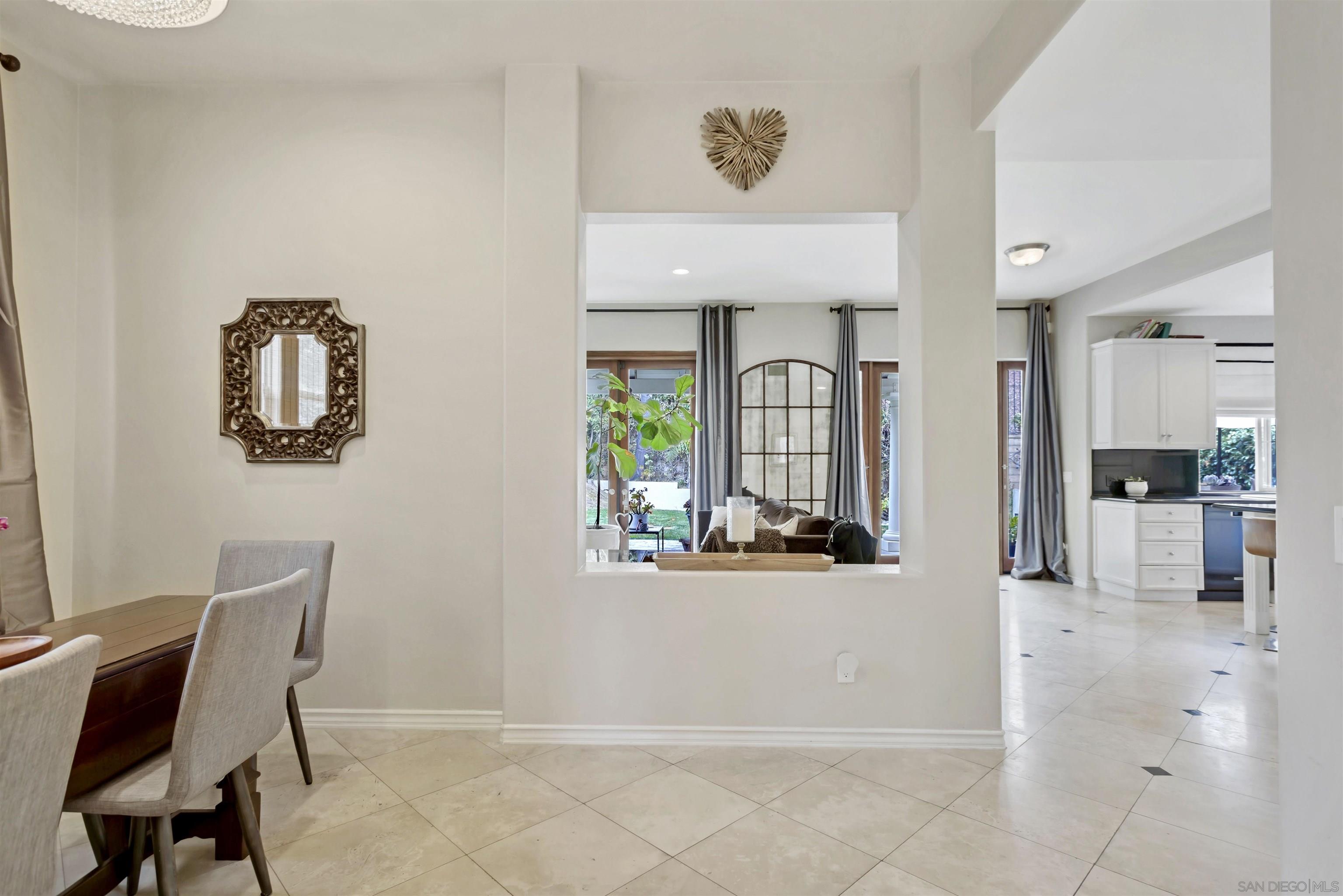 Detail Gallery Image 5 of 25 For 4229  via Mira Monte, Agoura Hills,  CA 91301 - 3 Beds | 2/1 Baths