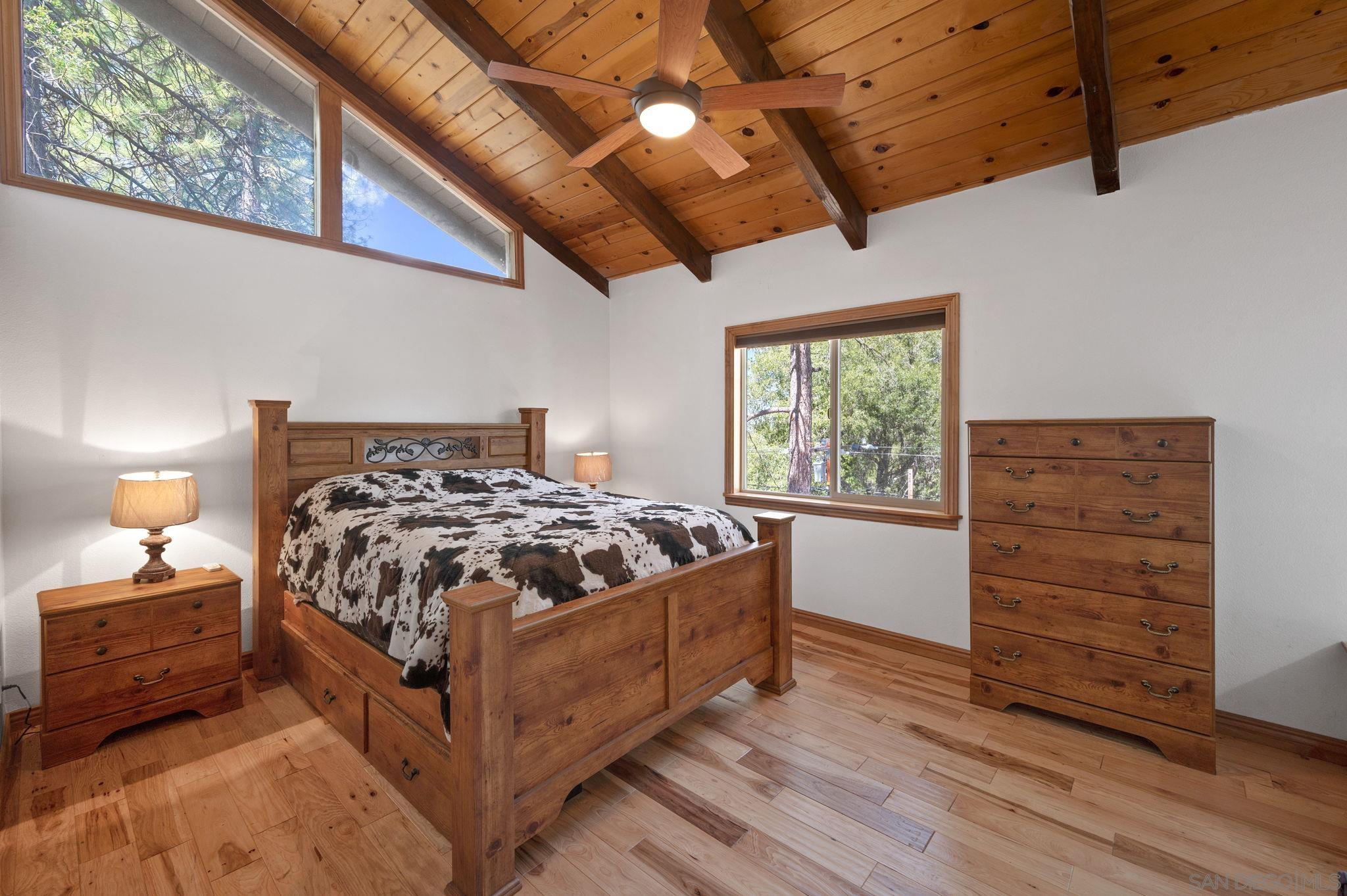 Detail Gallery Image 12 of 53 For 27720  Saunders Meadow Rd, Idyllwild,  CA 92549 - 3 Beds | 2/1 Baths