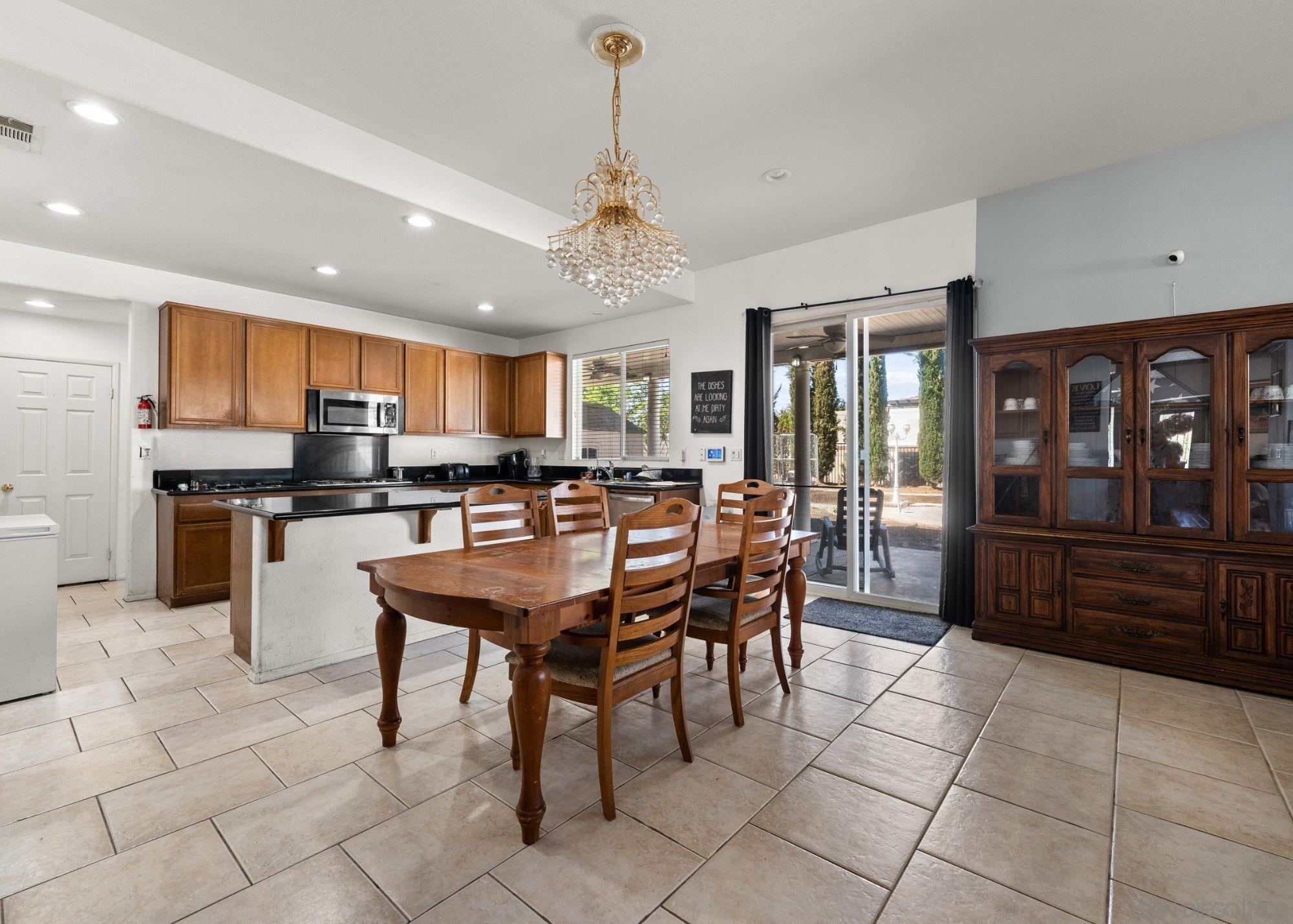 Detail Gallery Image 3 of 8 For 30487  White Fir Dr, Menifee,  CA 92584 - 6 Beds | 4 Baths